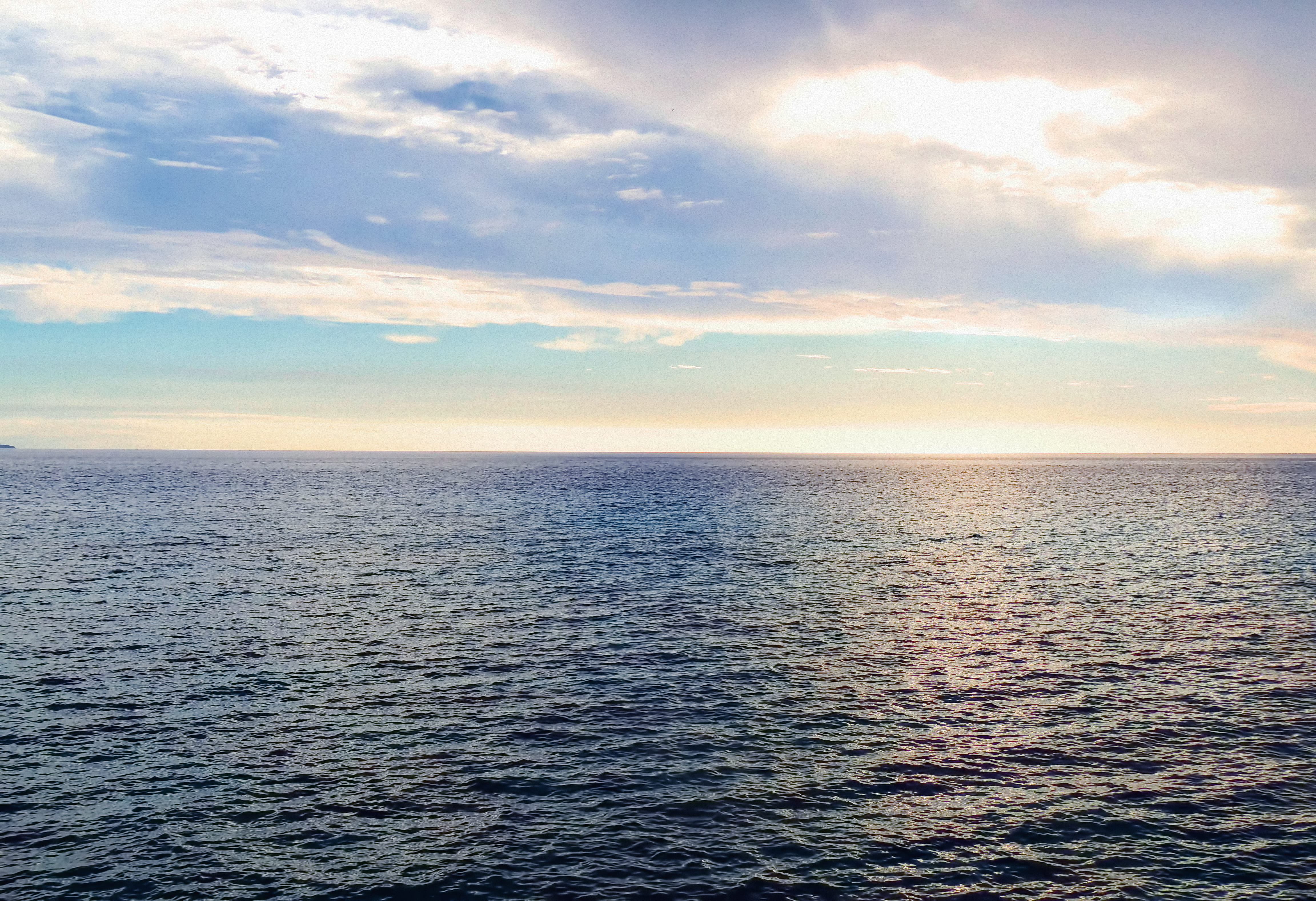horizon, ocean, tranquil scene, nature, tranquility, idyllic, outdoors, abstract, horizon over water, seascape, sunset, no people, sky, 4K, blue, sunlight, HD Wallpaper