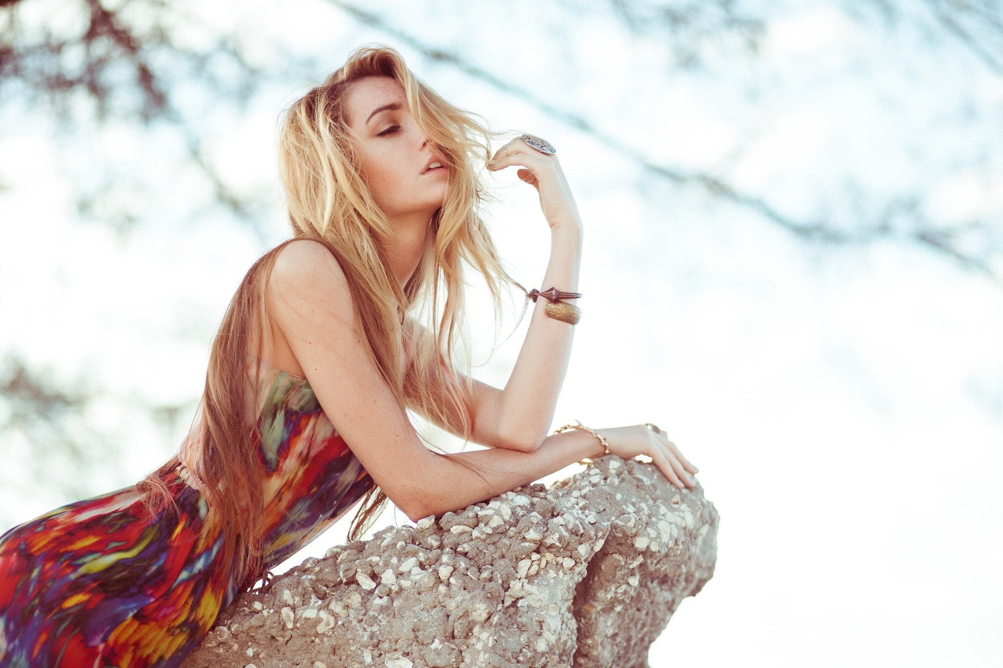 blonde, long hair, 1080P, model, women, summer, closed eyes, women outdoors, dress, depth of field, HD Wallpaper