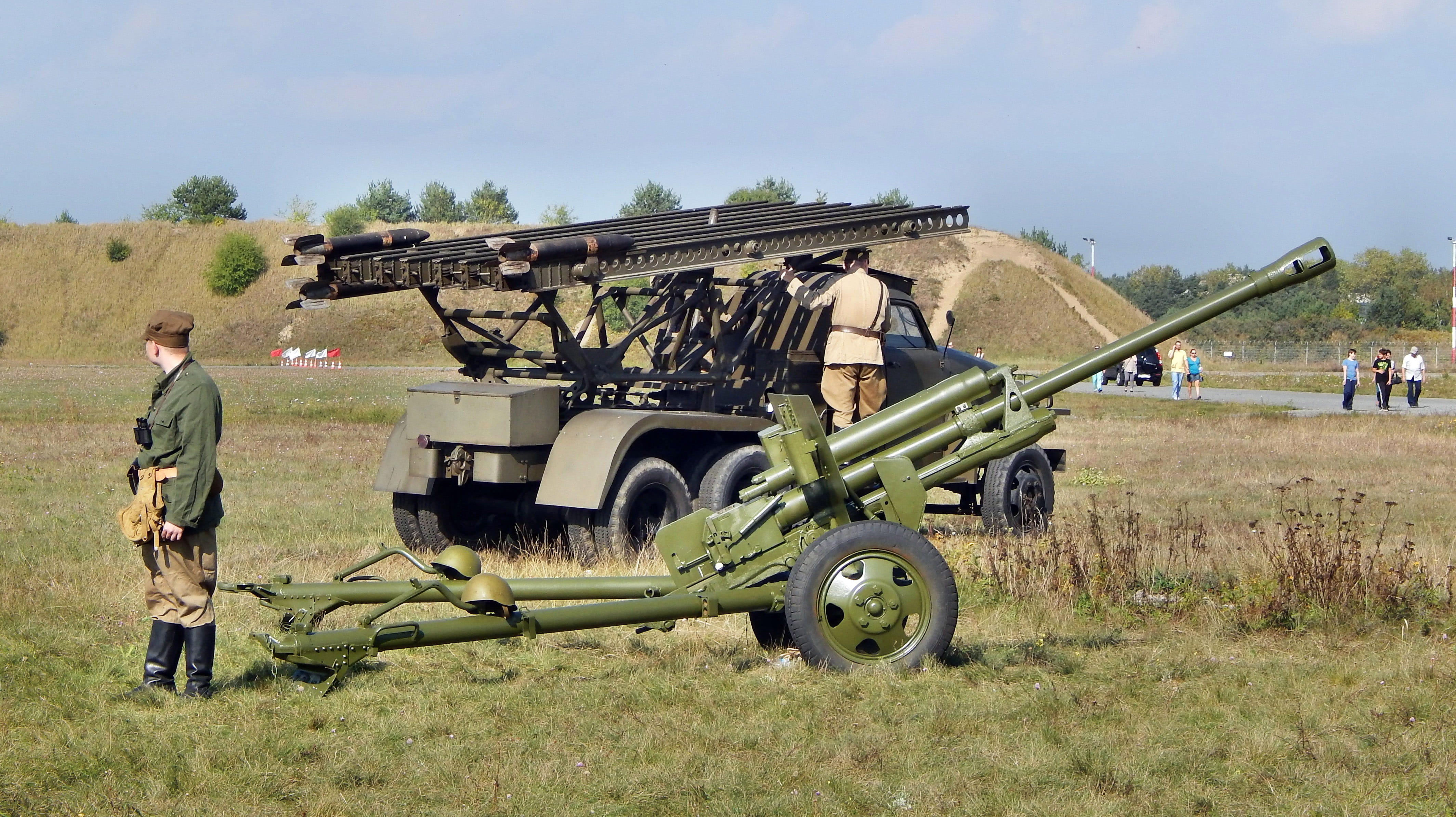machinery, military, field, rural Scene, agricultural machinery, real people, casual clothing, day, public domain, army, photos, plant, land, agriculture, HD Wallpaper