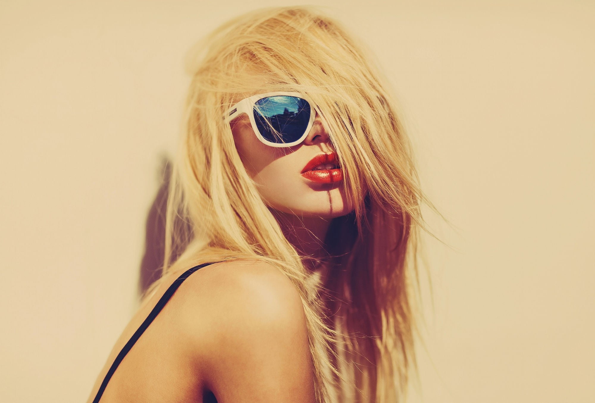 summer, young women, beautiful woman, headshot, lipstick, lips, hairstyle, adult, blonde, beautiful people, portrait, beauty, glasses, young adult, fashion, HD Wallpaper