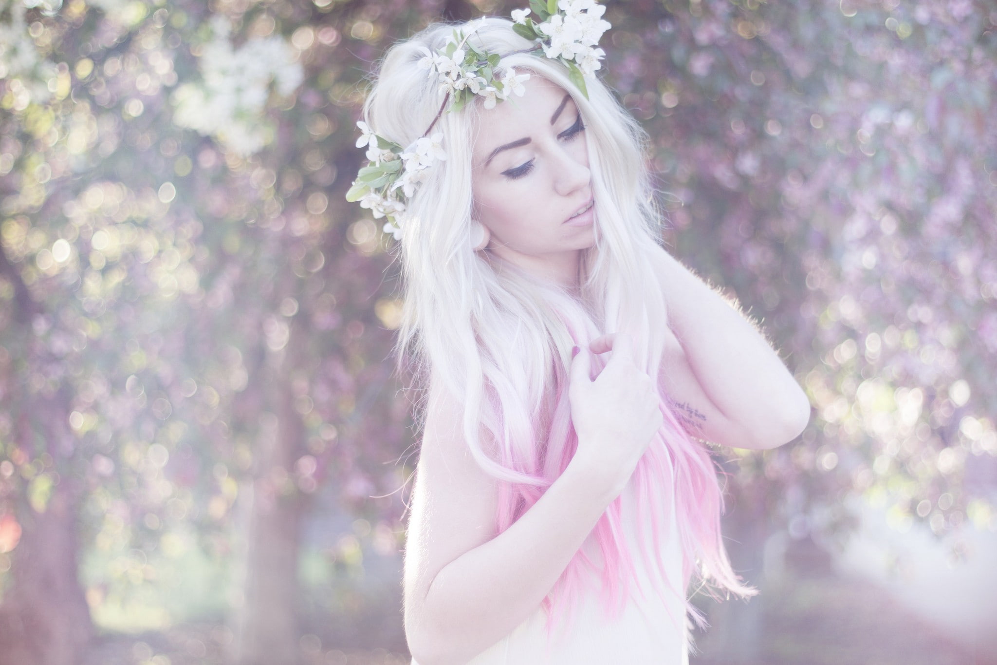 white hair, photography, women, white, woman, hair, s, 2048x1365, 1080P, picture, outdoors, bokeh, HD Wallpaper