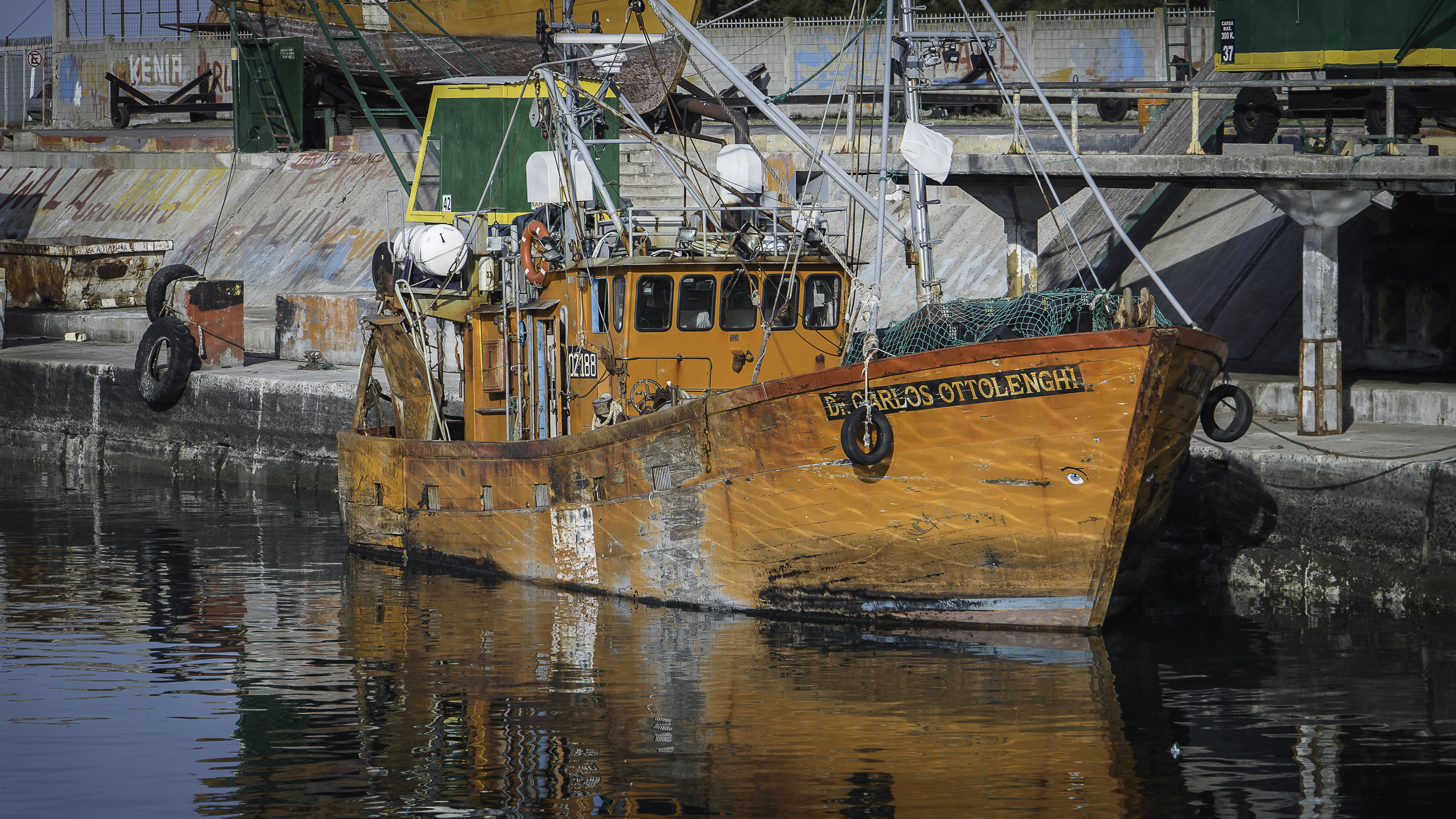 boat, moored, transportation, 5K, mode of transportation, building exterior, port, mar del plata, day, river, metal, calm, reflection, argentina, outdoors, HD Wallpaper