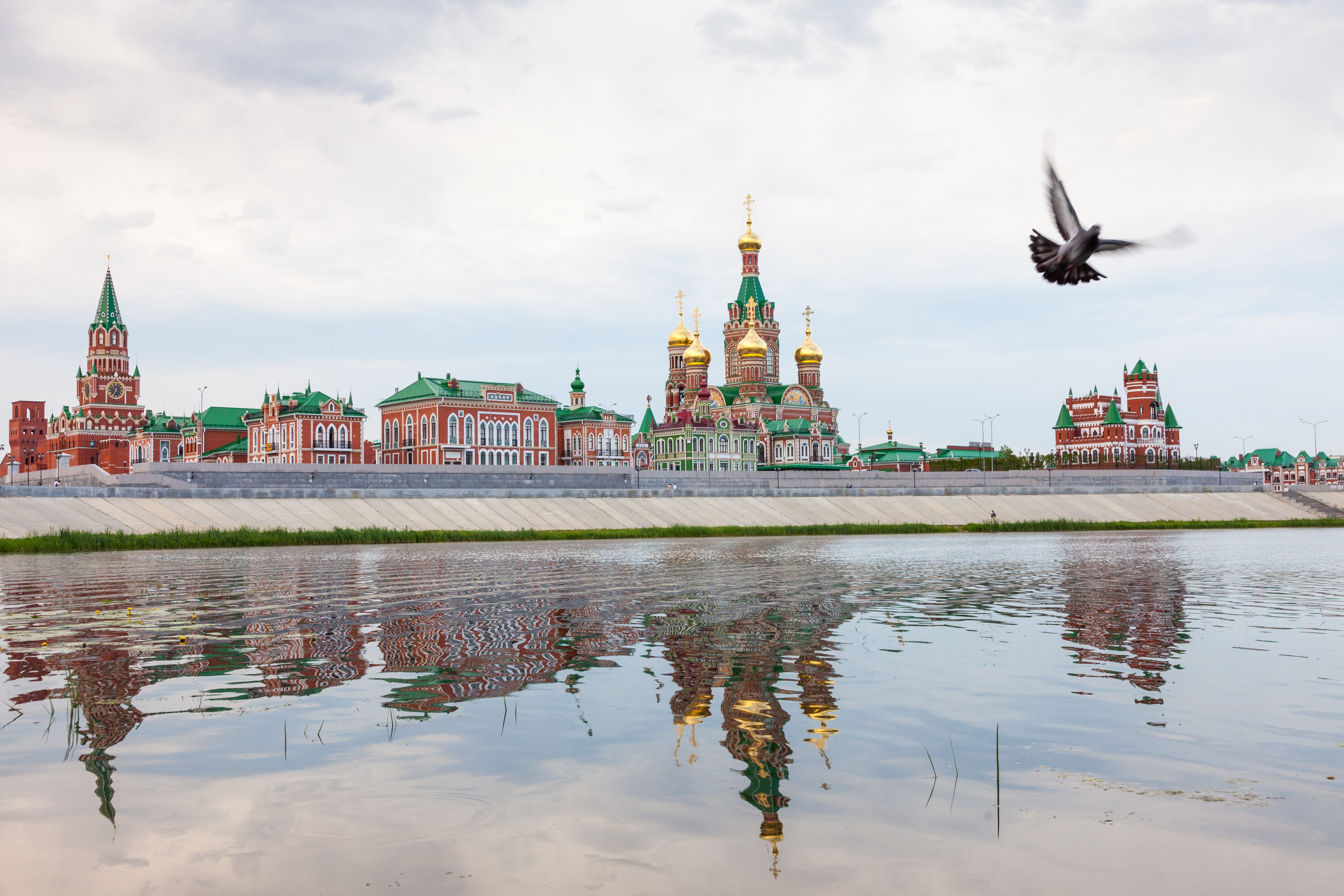 sights, outdoors, built structure, day, water, waterfront, place of worship, reflection, cloud - sky, building, spirituality, 5K, spire, travel, building exterior, HD Wallpaper