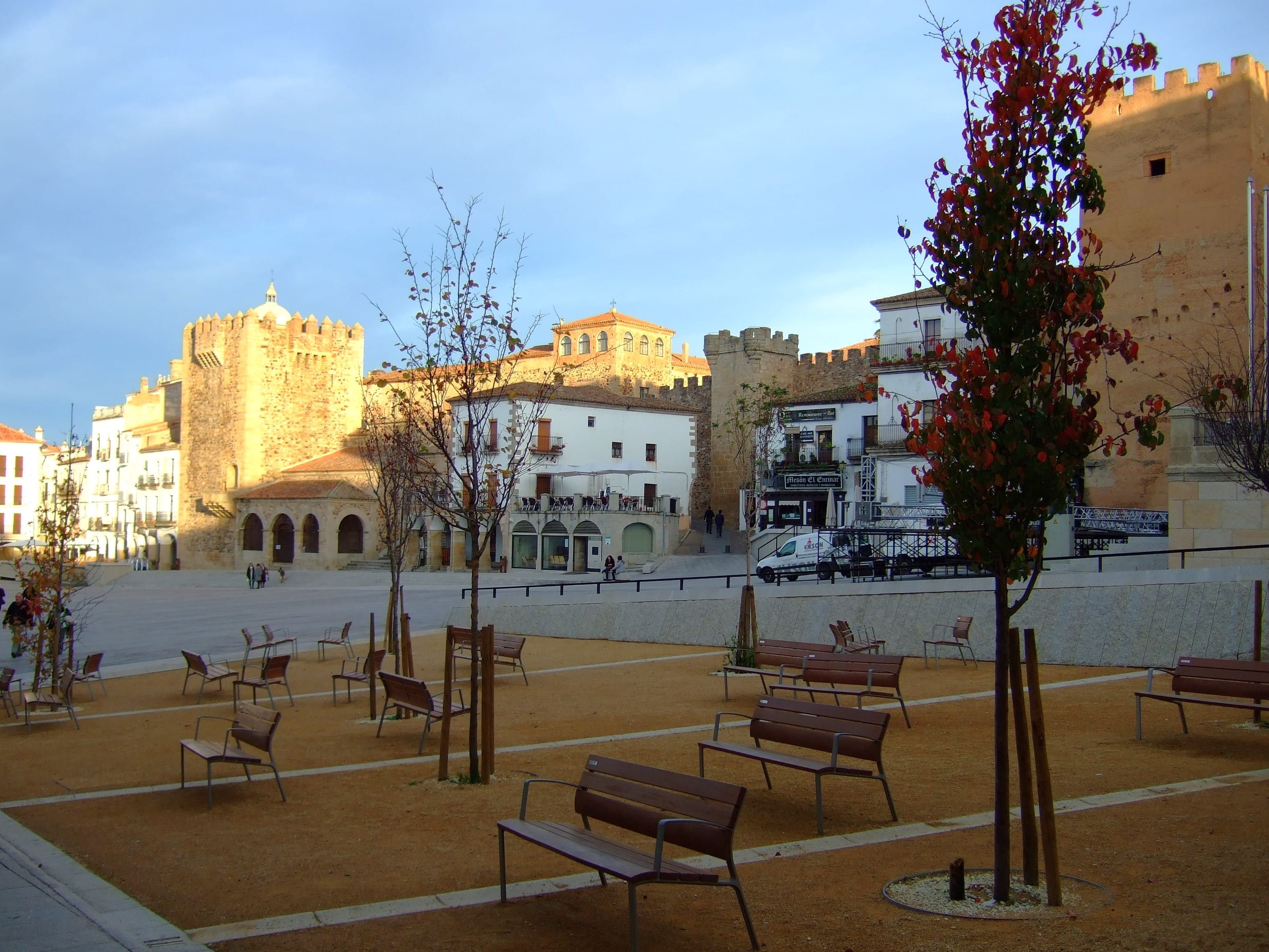nature, sky, outdoors, Cáceres, Spain, cloud - sky, Main Square, chair, building, tree, Extremadura, empty, travel destinations, sunlight, 2K, architecture, HD Wallpaper