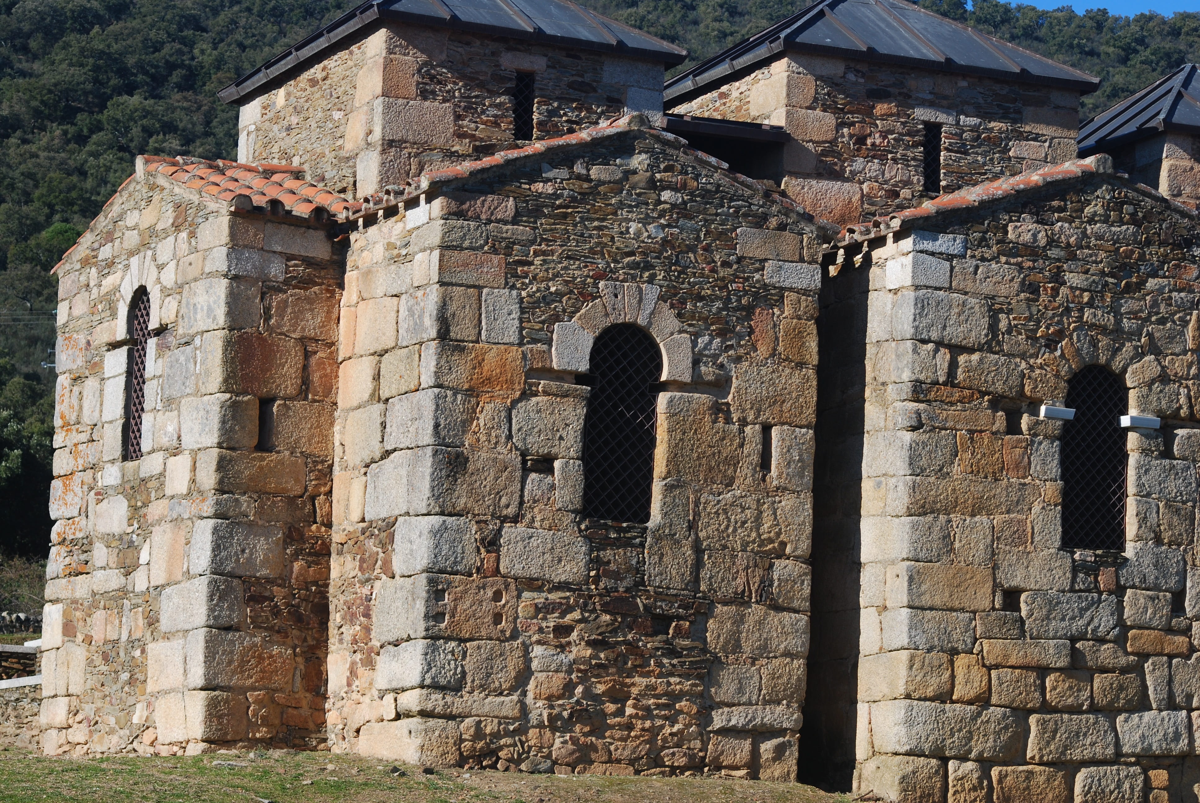 brick, no people, religion, history, abandoned, building, extremadura, outdoors, wall - building feature, church, day, nature, hermitage, architecture, HD Wallpaper