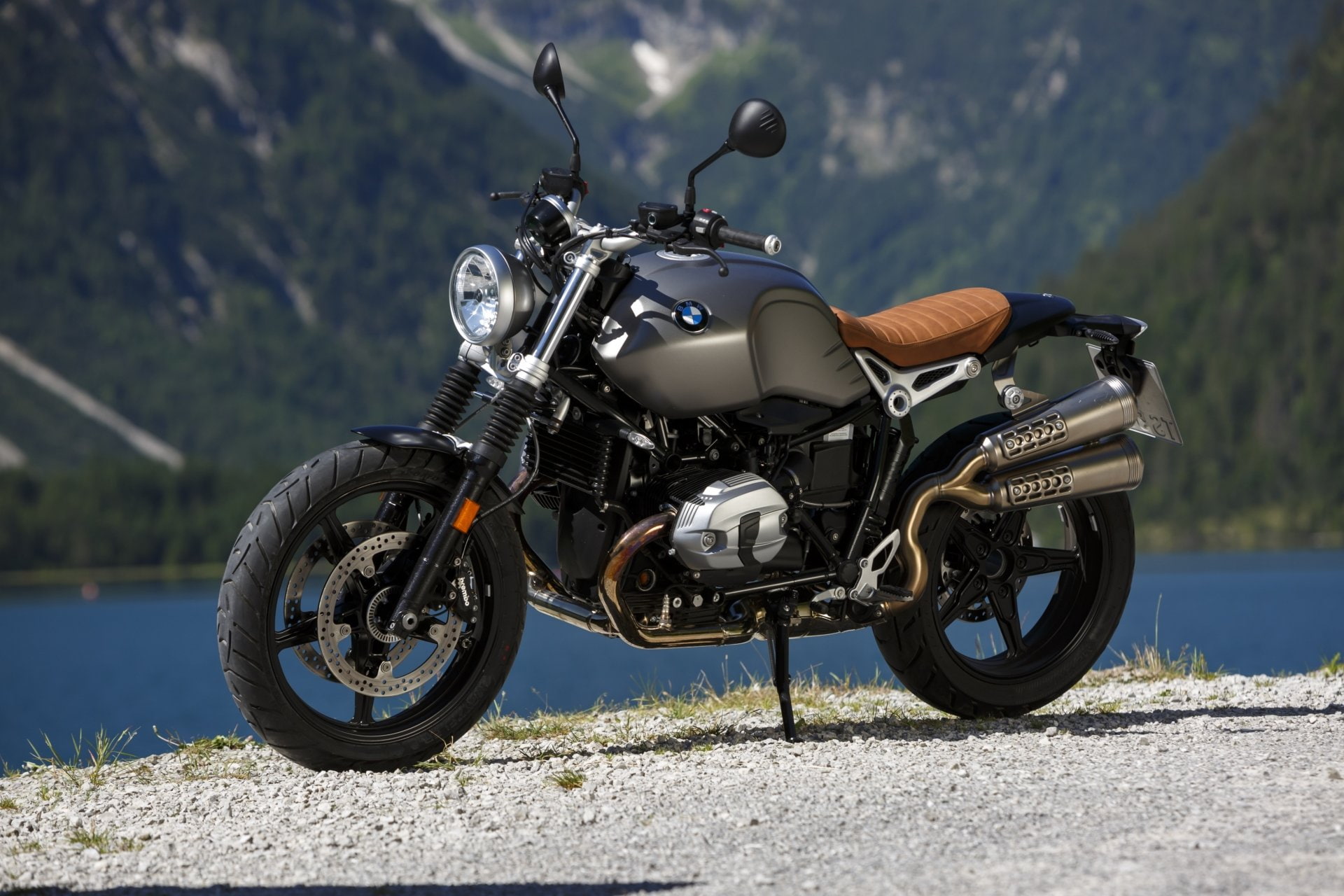 land vehicle, BMW R nineT, stationary, focus on foreground, outdoors, extreme sports, helmet, sunlight, day, BMW, Vehicles, 1080P, road, nature, crash helmet, HD Wallpaper
