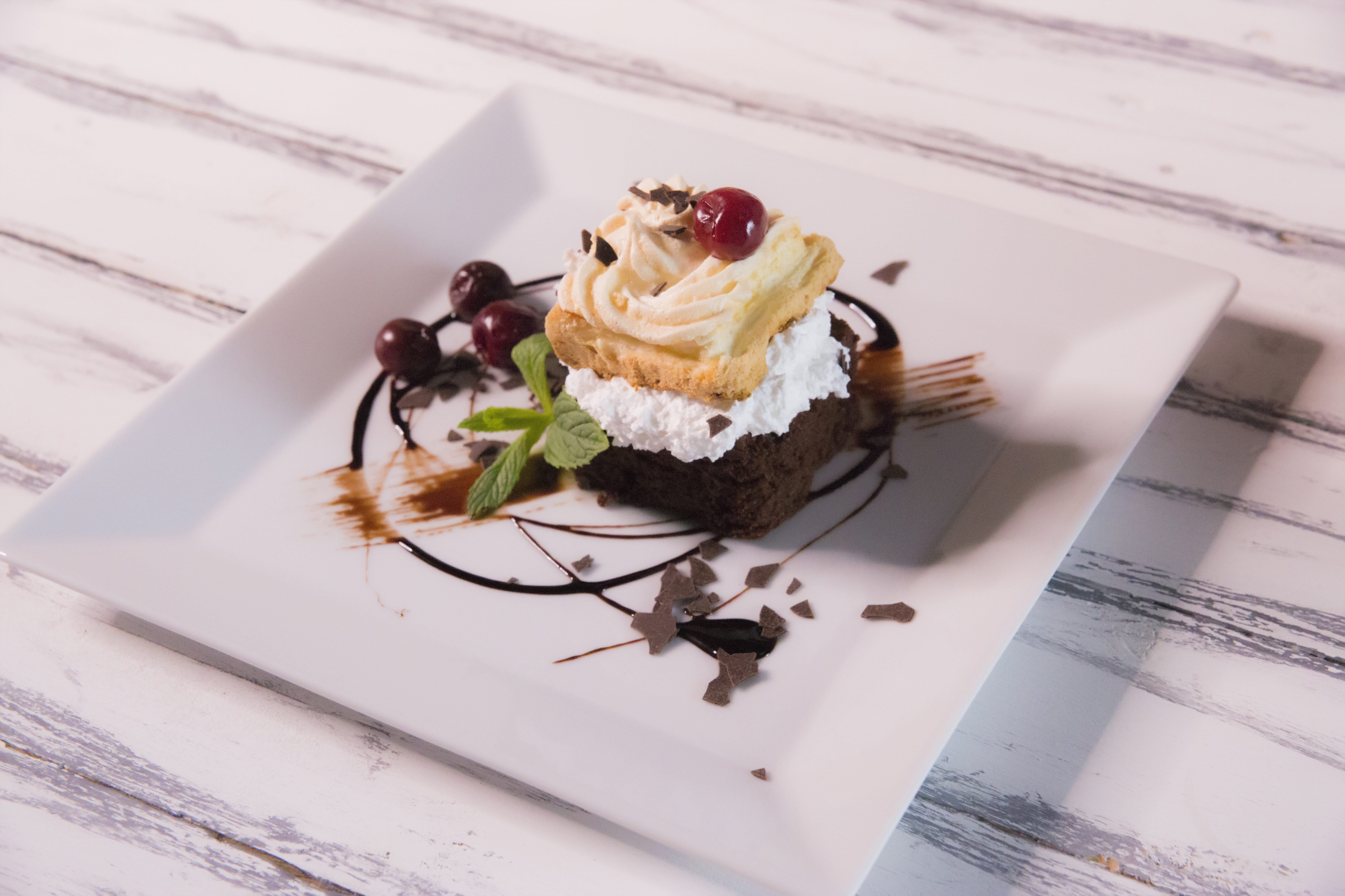 eat, table, serving size, cake, still life, dessert, sugar, no people, cooking, bakery, studio shot, flower, sweet food, high angle view, freshness, sweet, HD Wallpaper