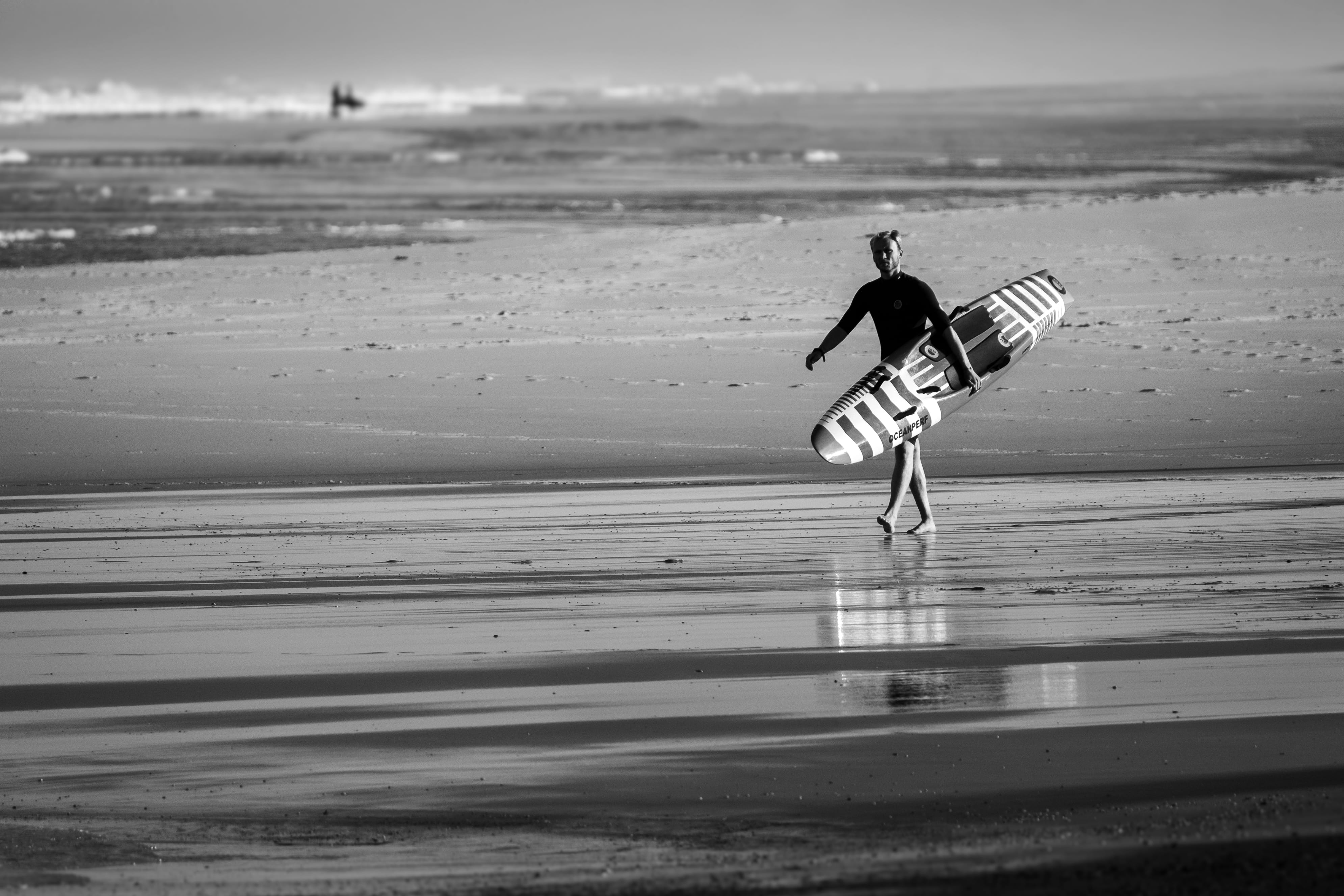 france, wave, men, sea, ocean, board, real people, water, leisure activity, full length, surfer, sky, nature, sand, boy, outdoors, lacanau océan, beauty in nature, HD Wallpaper