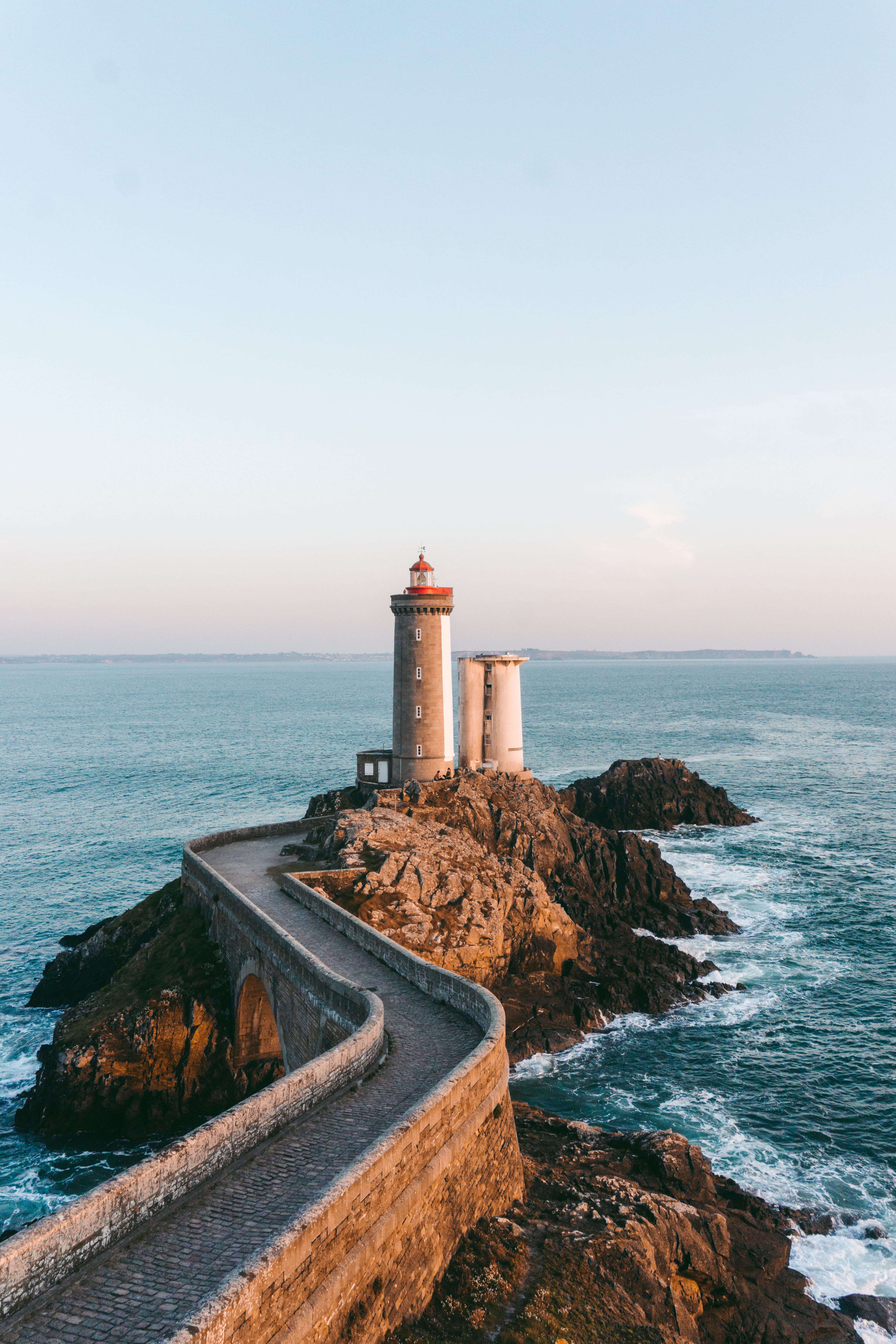 horizon, security, horizon over water, ocean, sky, outdoors, red, océan, traditional design, phare, building, landscape, nature, rock, lighthouse, daytime, Phone HD Wallpaper