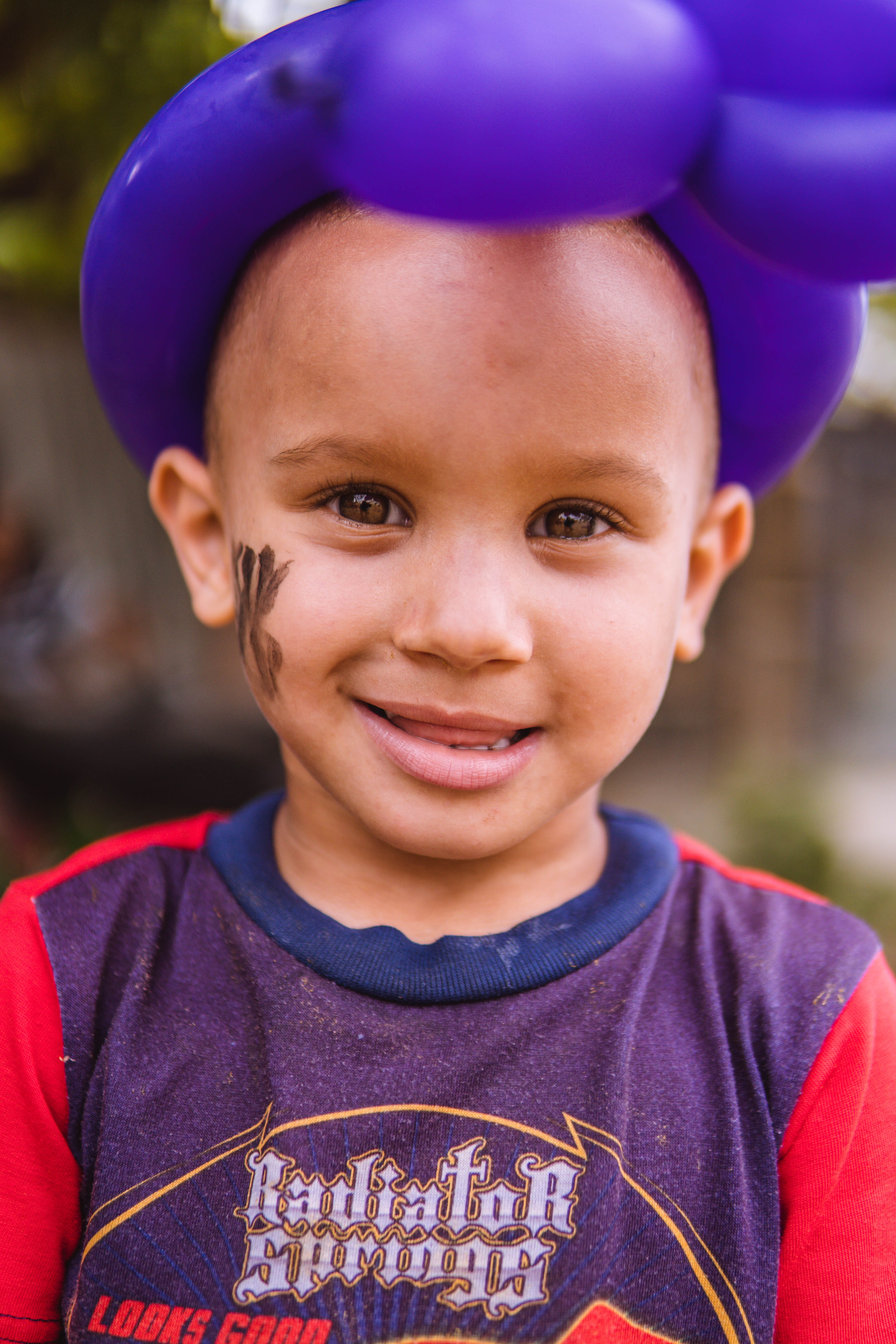eyes, front view, dominican republic, boys, men, close-up, republica dominicana, smiling, emotion, sonrisas, smile, focus on foreground, males, pre-adolescent child, Phone HD Wallpaper