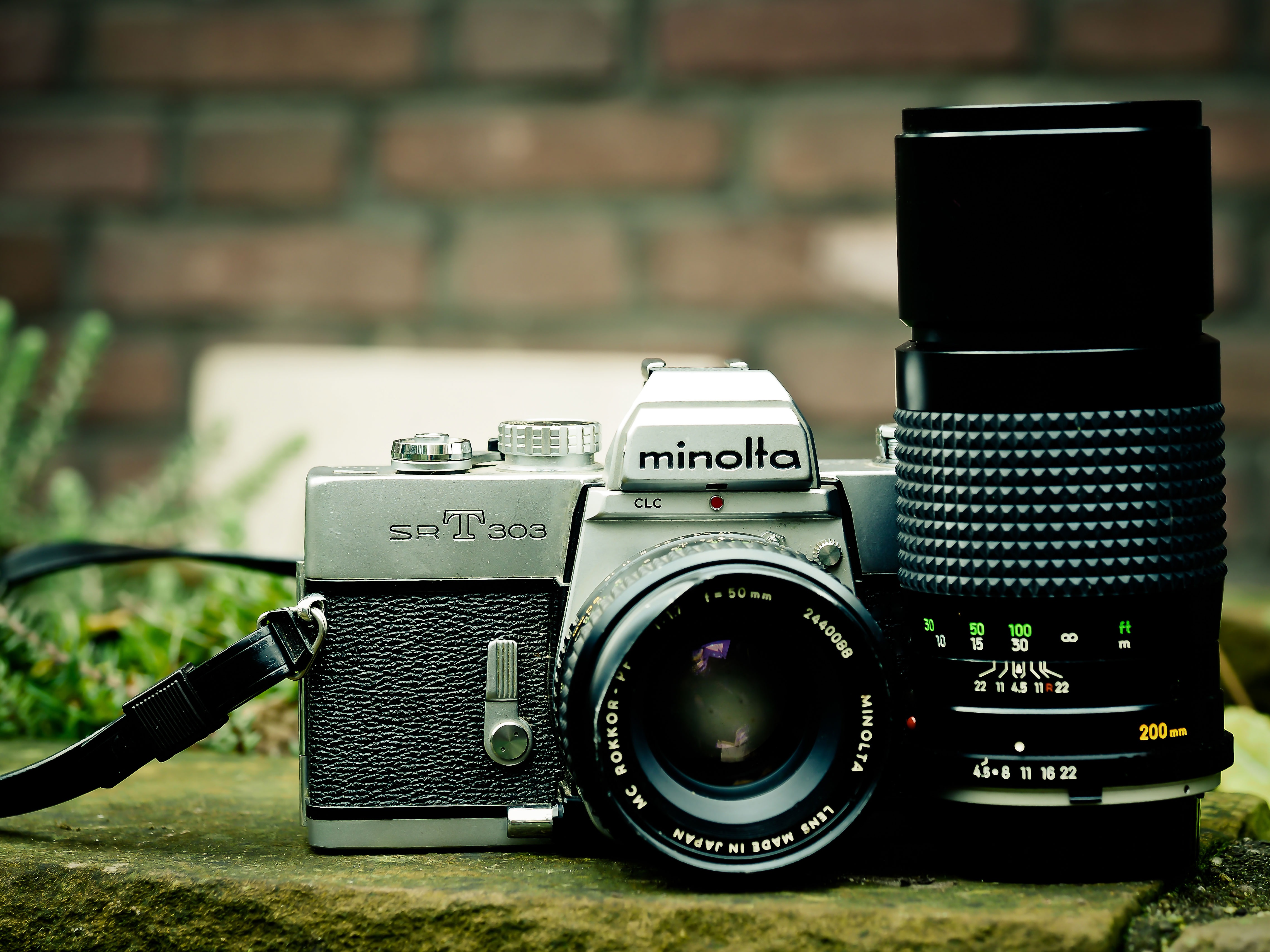 no people, lens, analog, photograph, photographic equipment, minolta, 4K, communication, table, old-fashioned, rangefinder camera, photography Themes, HD Wallpaper