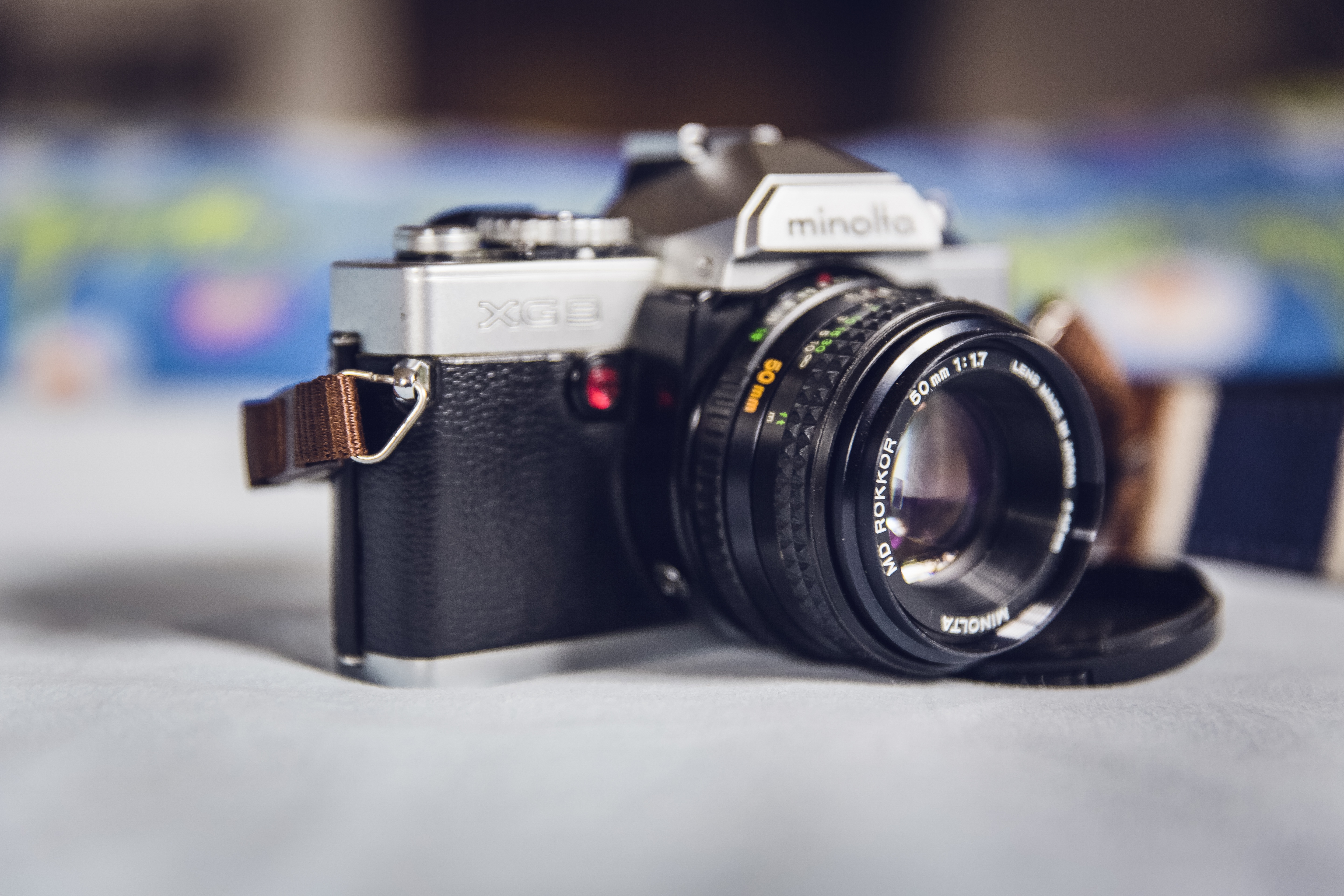 antique, retro look, photography themes, nostalgia, hip, indoors, lens - eye, vintage camera, modern, photographing, selective focus, filming, slr camera, HD Wallpaper