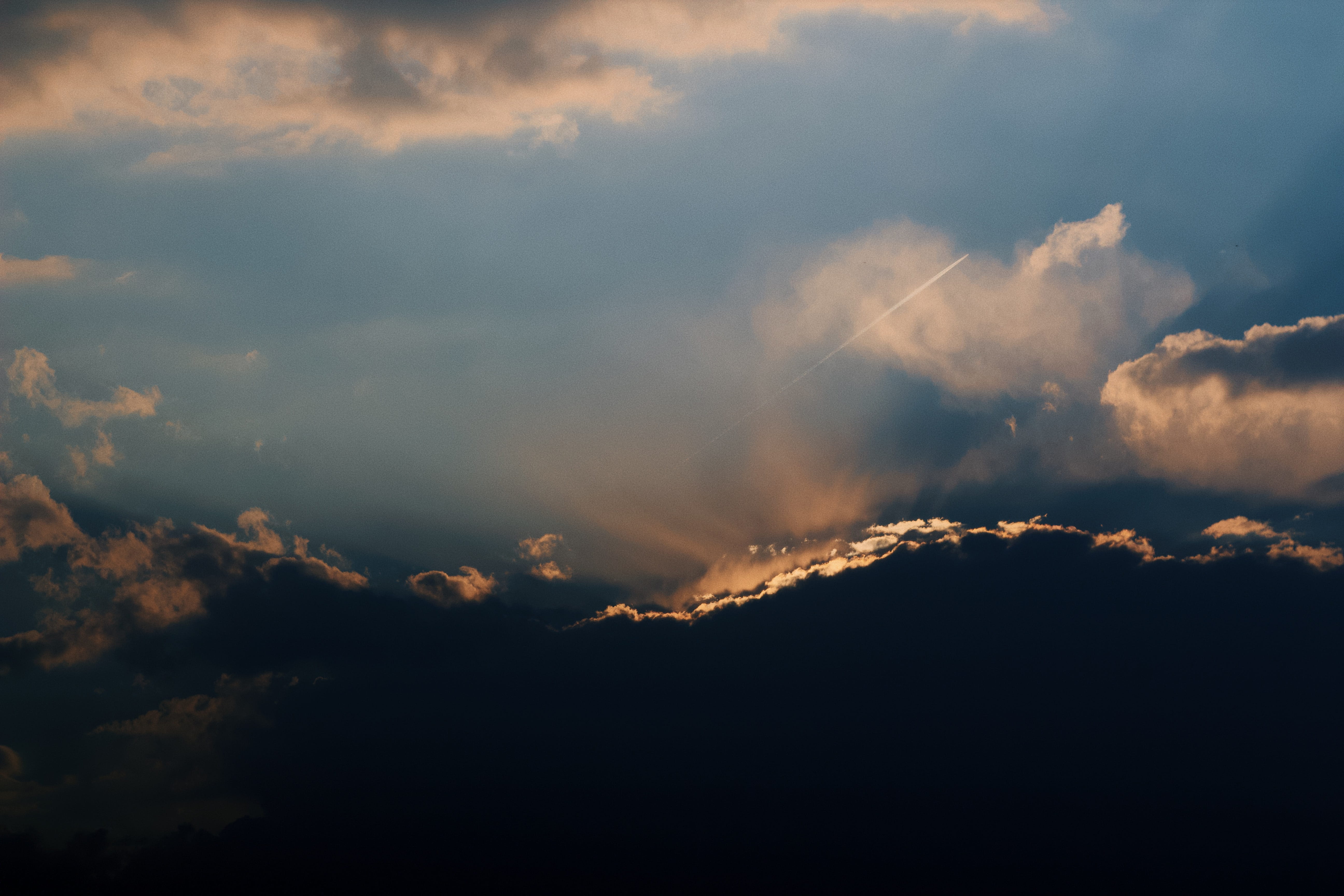 meteorology, red sky, tranquil scene, sunrise, mountain peak, cloudscape, shelf, dawn, dramatic sky, cloud, landscape, flare, light, tranquility, sunlight, HD Wallpaper