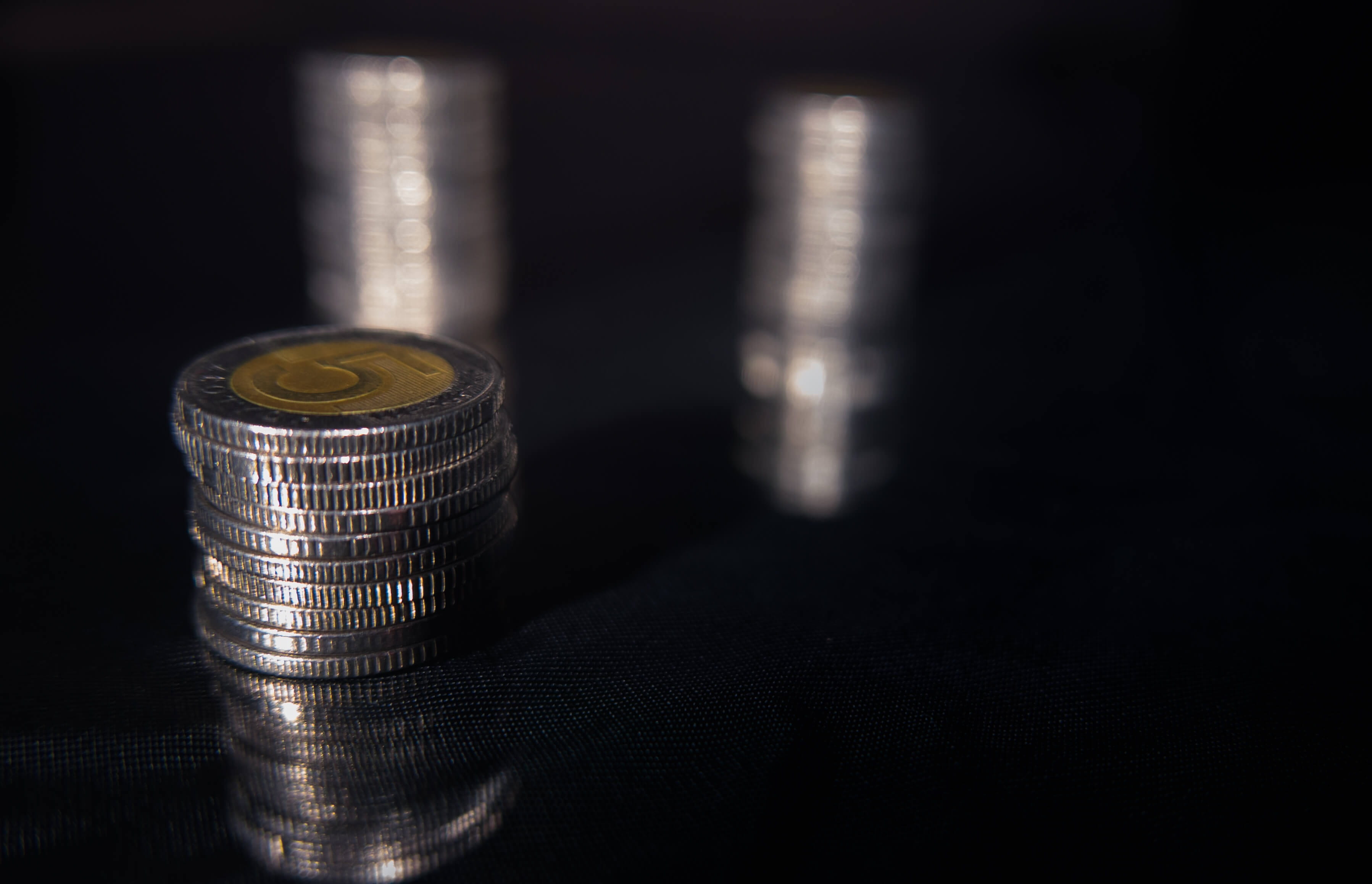 economy, indoors, making money, finances, copy space, polish, finance and economy, wealth, metal, money, no people, business, close-up, currency, black background, HD Wallpaper
