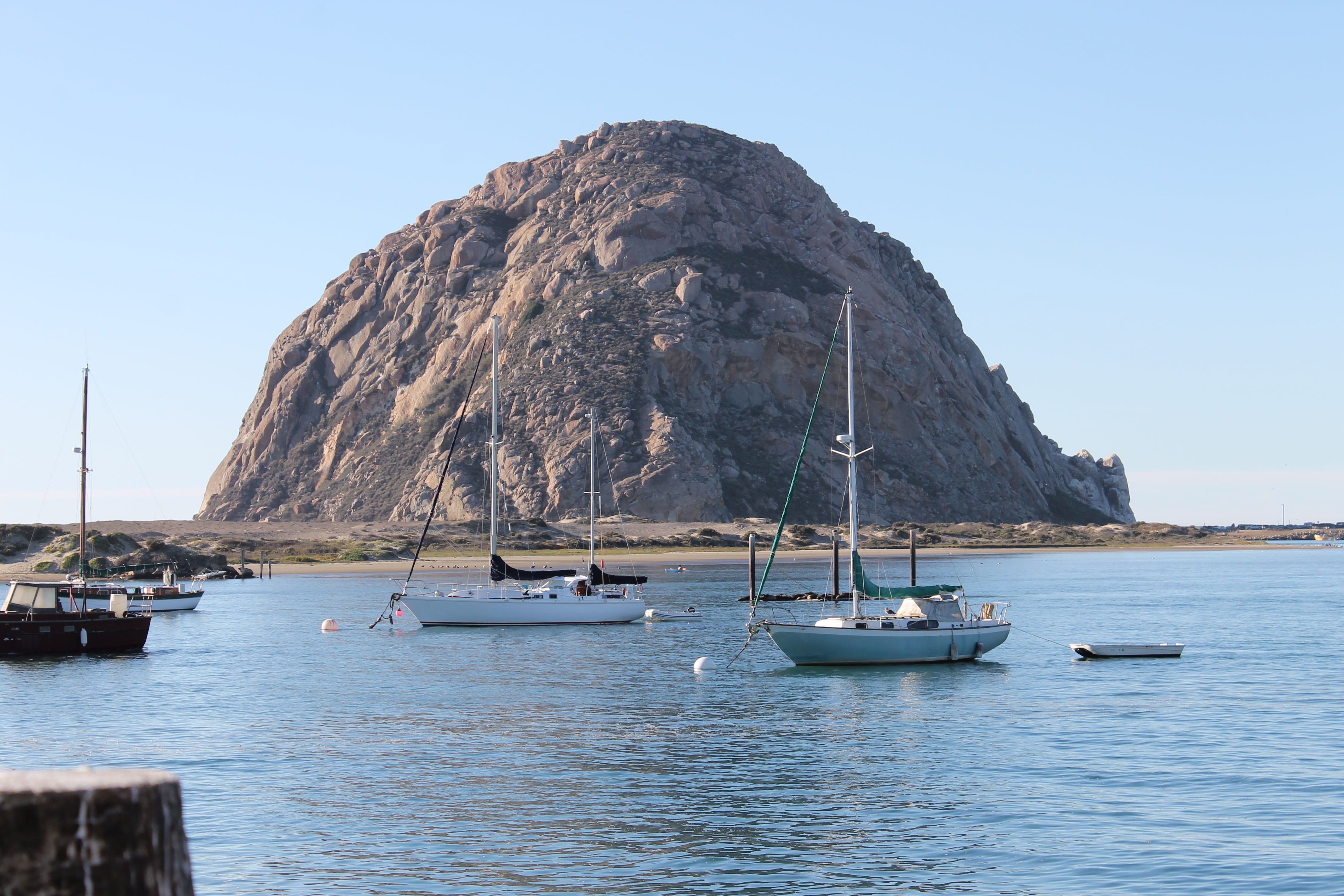 land, tranquil, pacific, day, mountain, beach, sea, sailboat, luis, morro rock, obispo, water, san, vacation, sky, outdoors, 4K, luxury, travel, waterfront, HD Wallpaper
