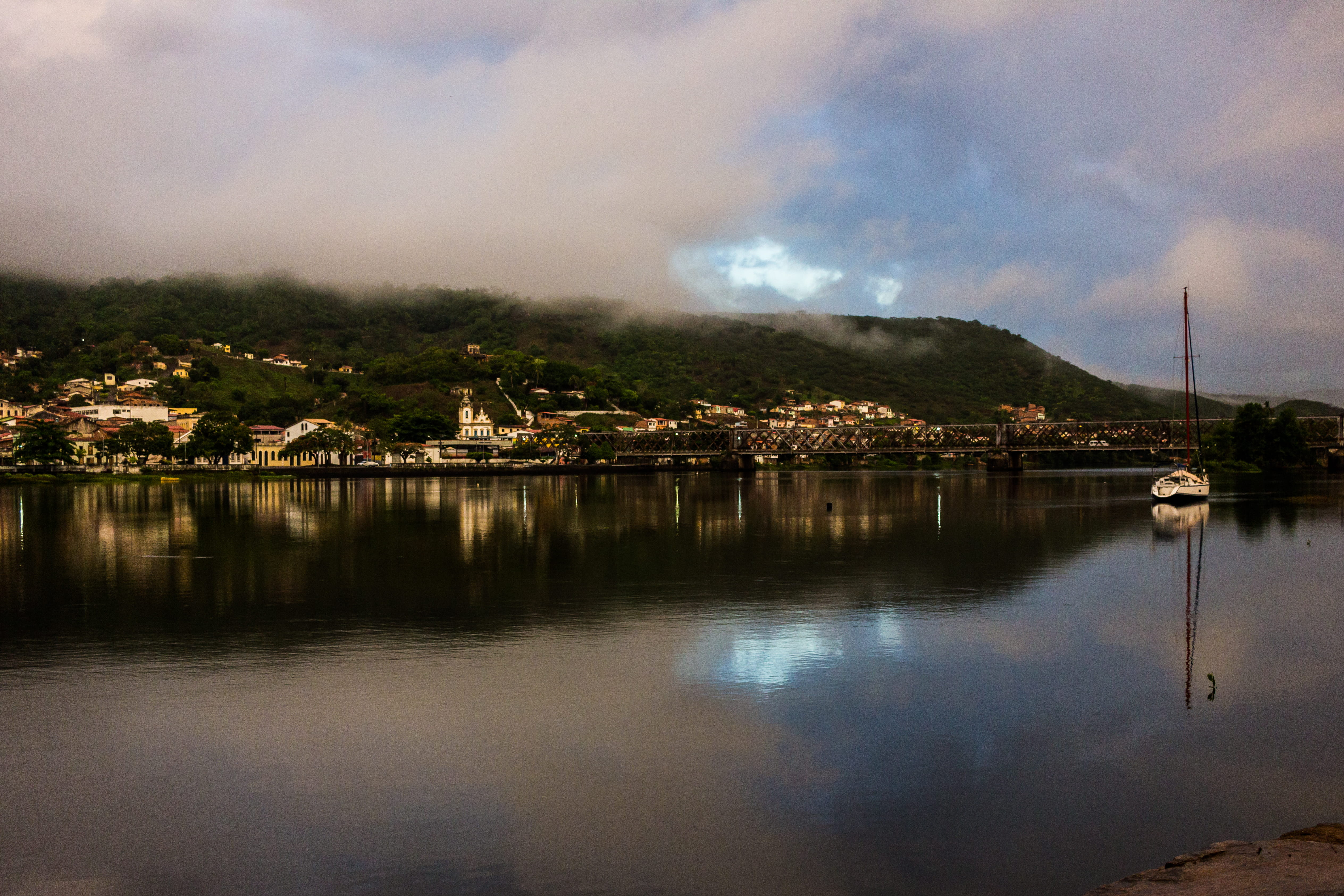 beauty in nature, scenics - nature, 4K, cloud - sky, reflection, outdoors, residential district, cachoeira, no people, sailboat, building exterior, nature, HD Wallpaper