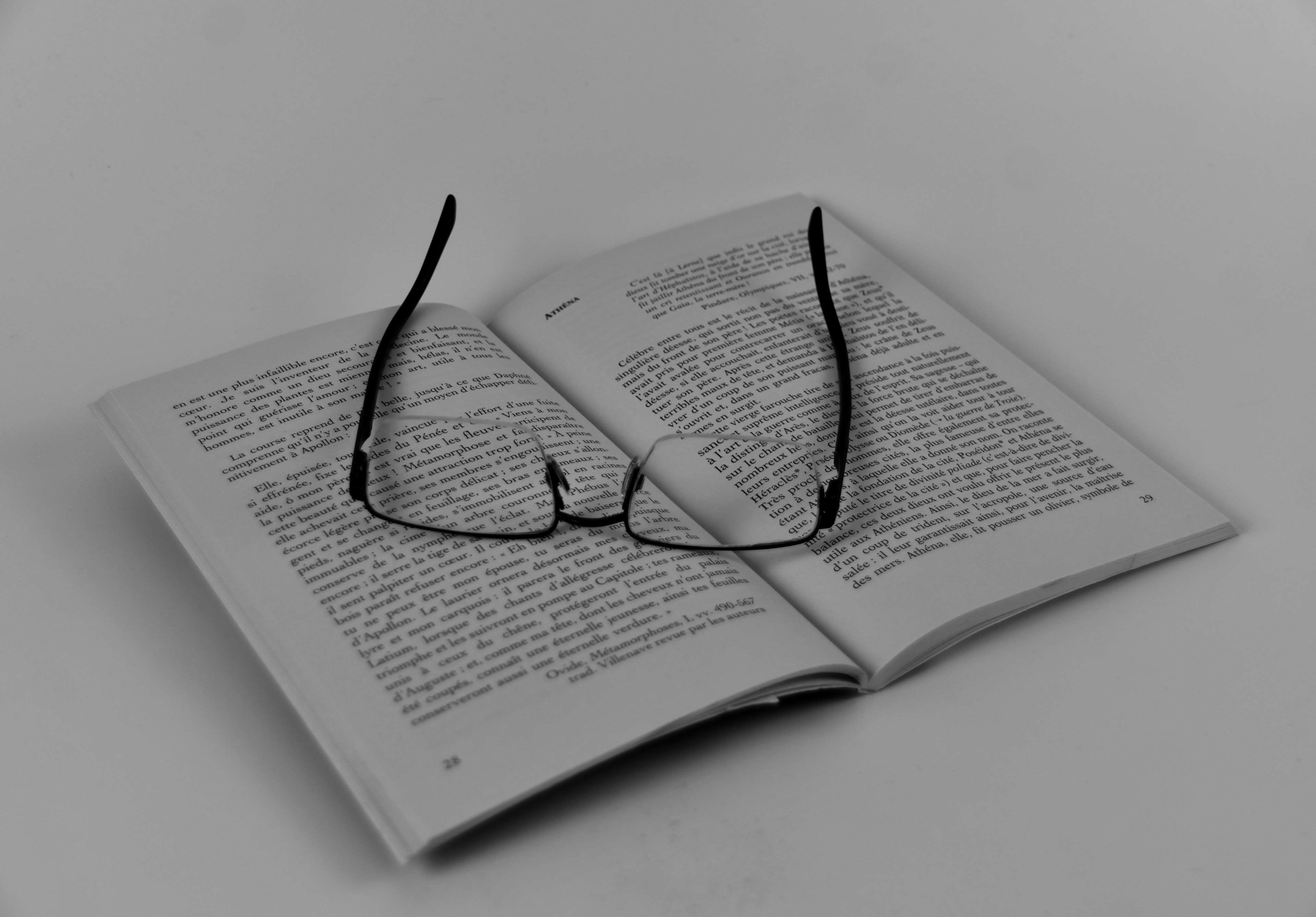 paper, book, livre, lunettes, glasses, white background, text, communication, education, technology, 4K, eyeglasses, publication, single object, no people, HD Wallpaper
