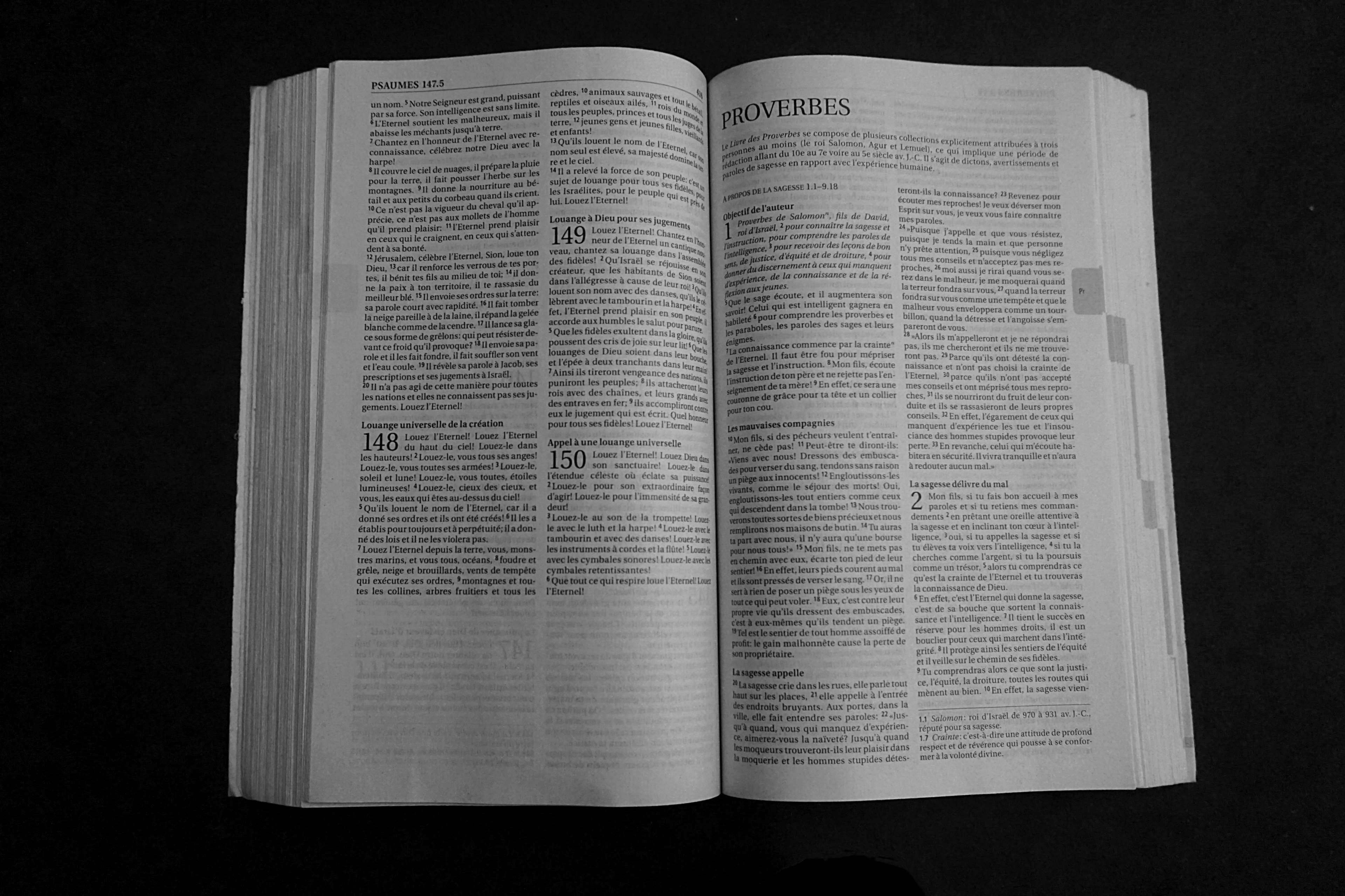 old, book, foi, page, literature, 4K, black background, eglise, publication, indoors, bible, proverbes, sagesse, studying, education, paper, belief, religion, HD Wallpaper