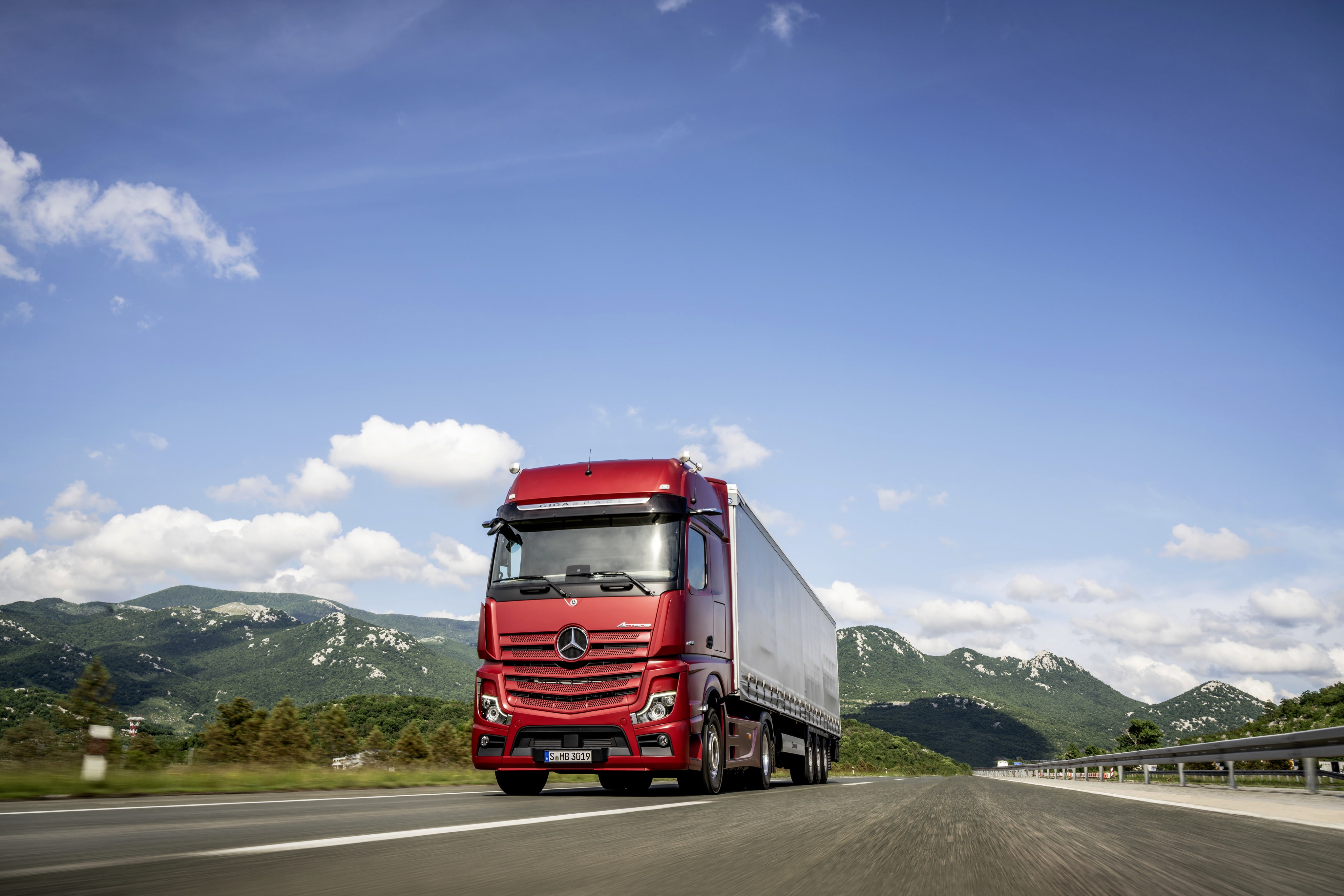 tractor, 4K, track, Actros, 4x2, red, the trailer, Mercedes-Benz, HD Wallpaper