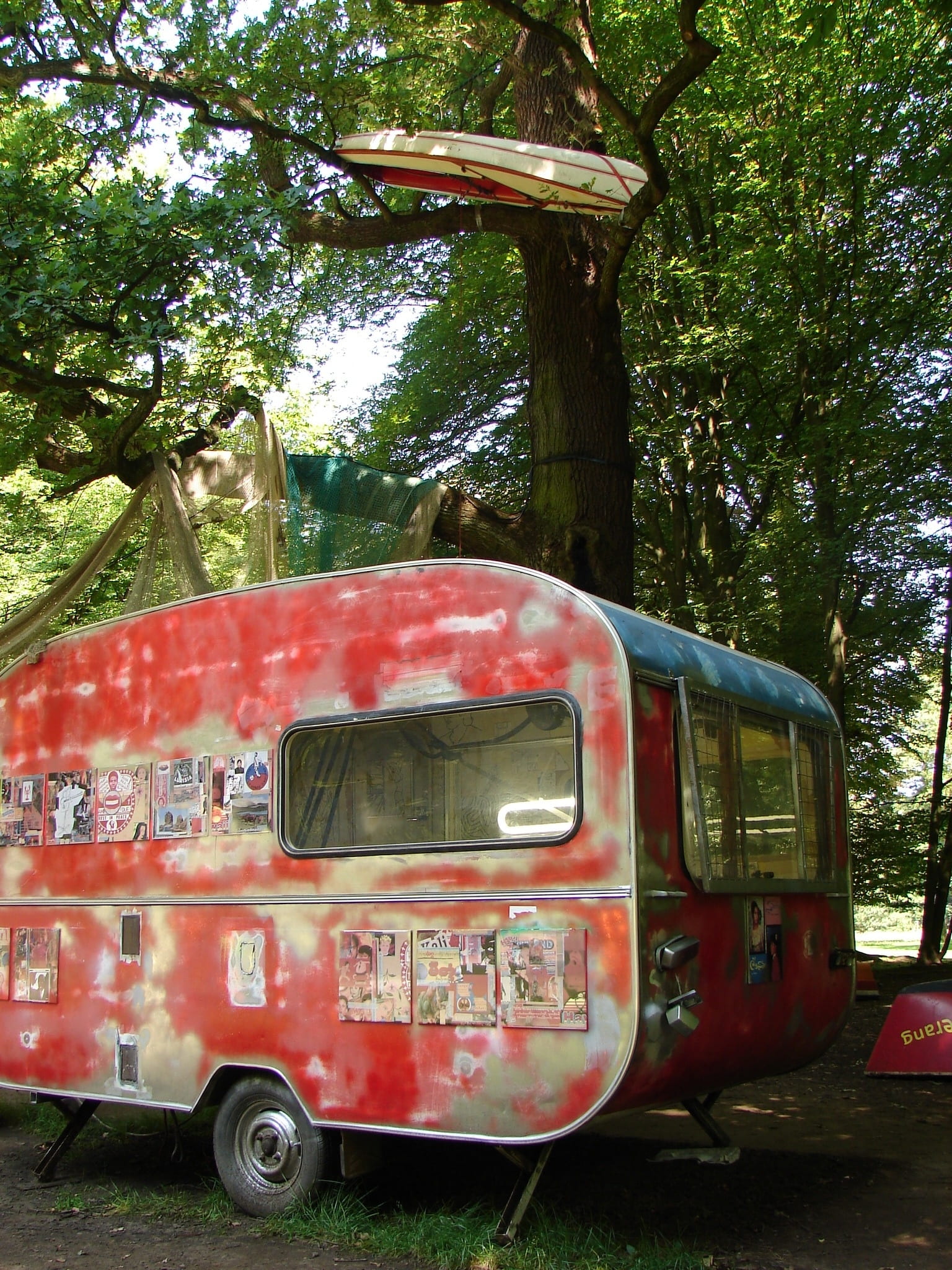 trunk, plant, tree trunk, land vehicle, camping, day, car, abandoned, outdoors, tree, mode of transportation, camper, growth, travel, nature, red, sunlight, Phone HD Wallpaper