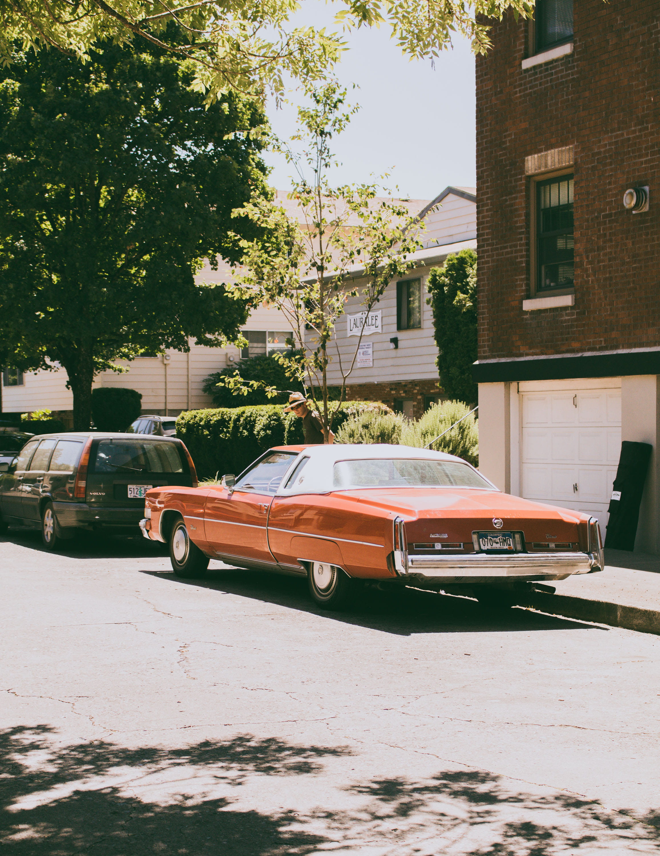 day, rise, coupe, daytime, wheeled vehicle, sunlight, tree, motor vehicle, mode of transportation, land vehicle, summer, classic car, classic, street, oregon, Phone HD Wallpaper