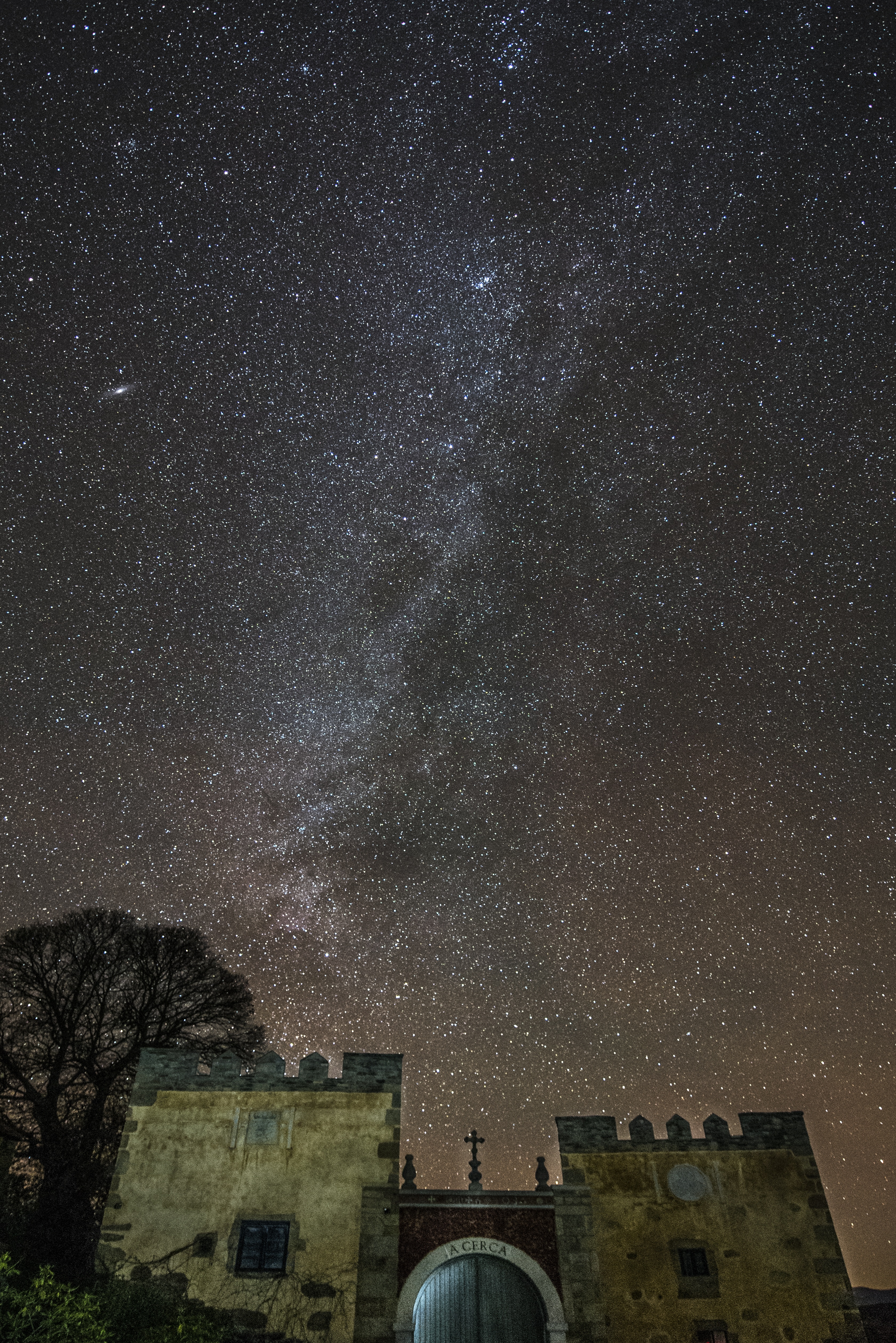 orense, building exterior, stately, chaguazoso, night, a mosque, built structure, space and astronomy, beauty in nature, no people, star - space, outdoors, Phone HD Wallpaper