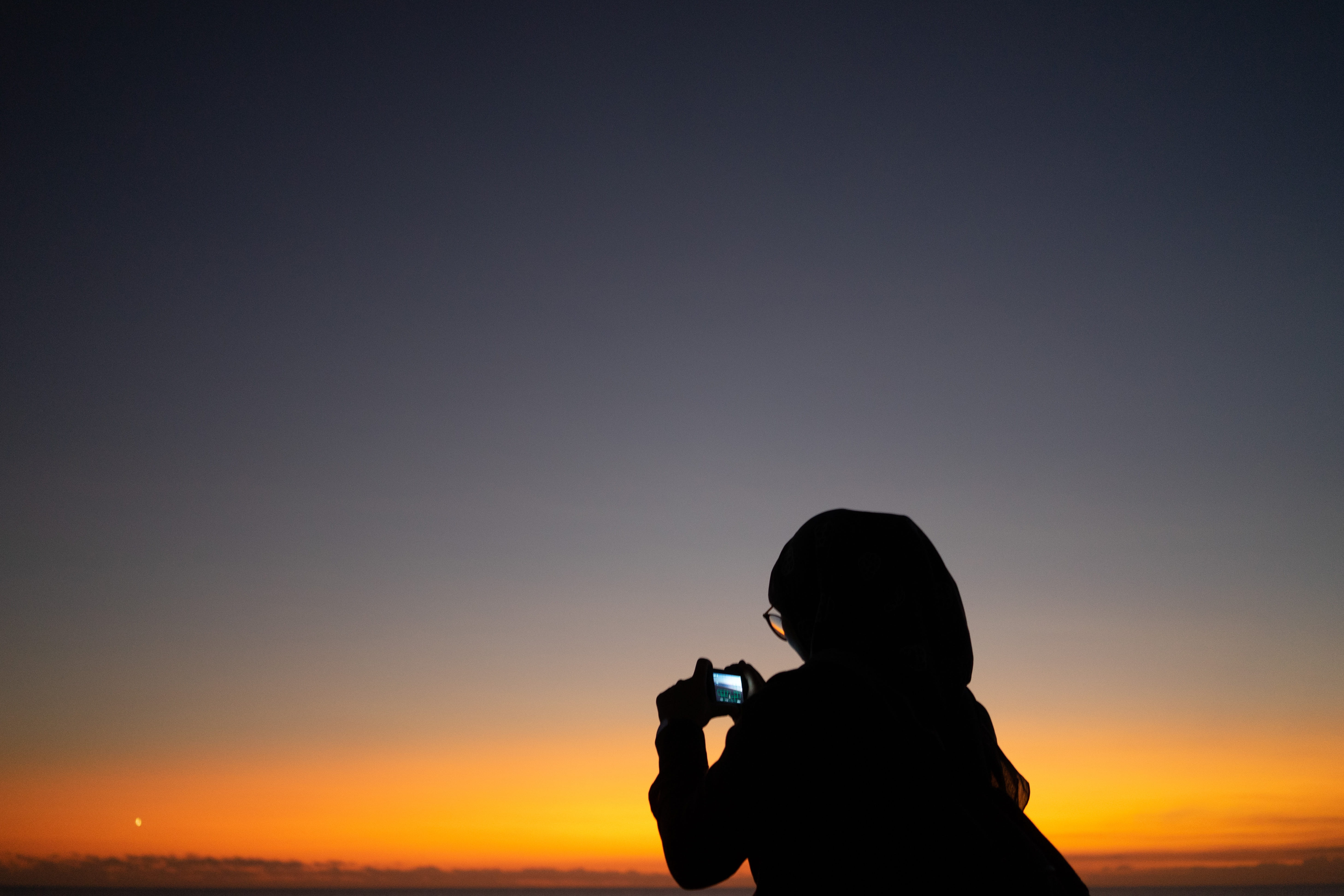 hijab, technology, one person, lifestyles, leisure activity, copy space, nature, photographer, sunset, muslim, 5K, travel, beach, girl, photography themes, HD Wallpaper