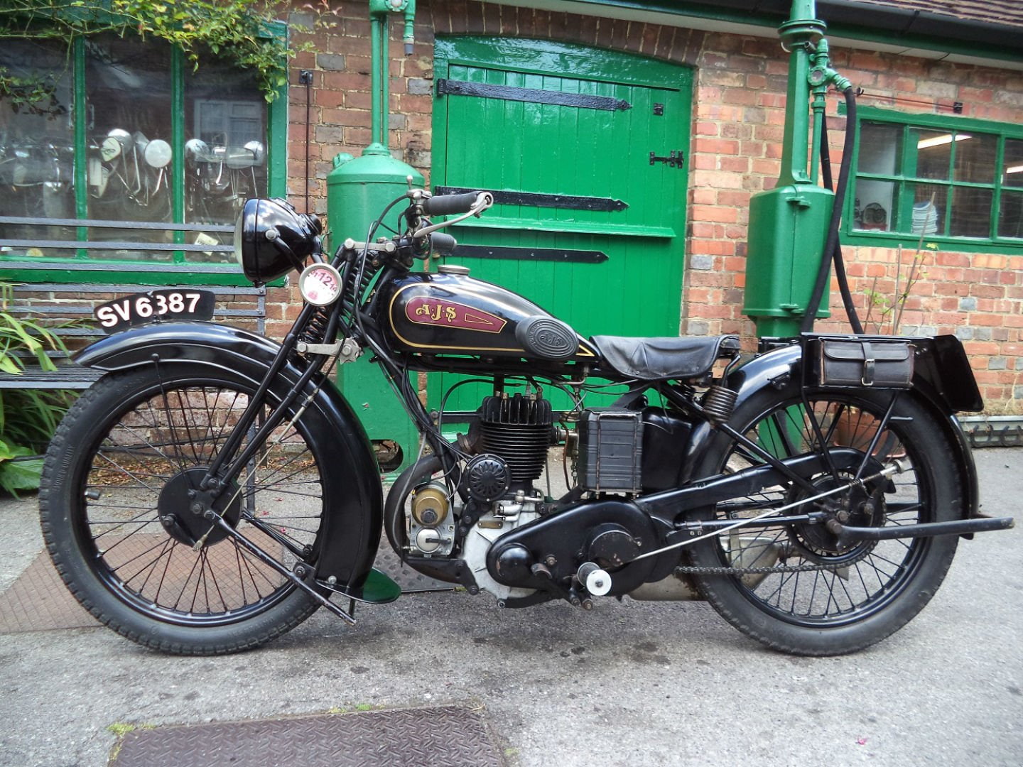 retro, british, race, motorcycle, motorbike, racing, vintage, classic, ajs, bike, 720P, HD Wallpaper