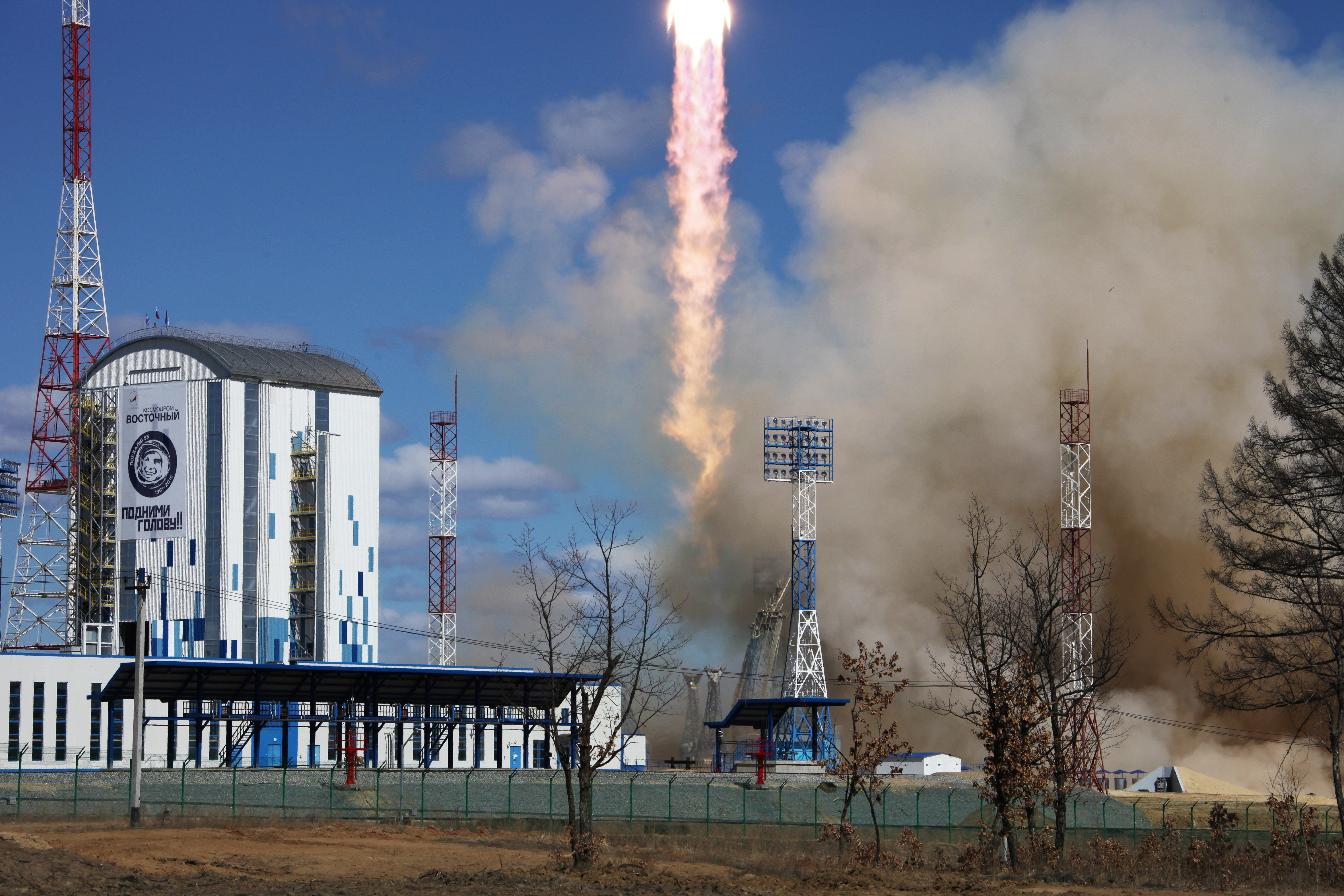 sky, roscosmos vostochny cosmodrome, architecture, building exterior, factory, industry, bare tree, transportation, pollution, outdoors, plant, 4K, blue, HD Wallpaper