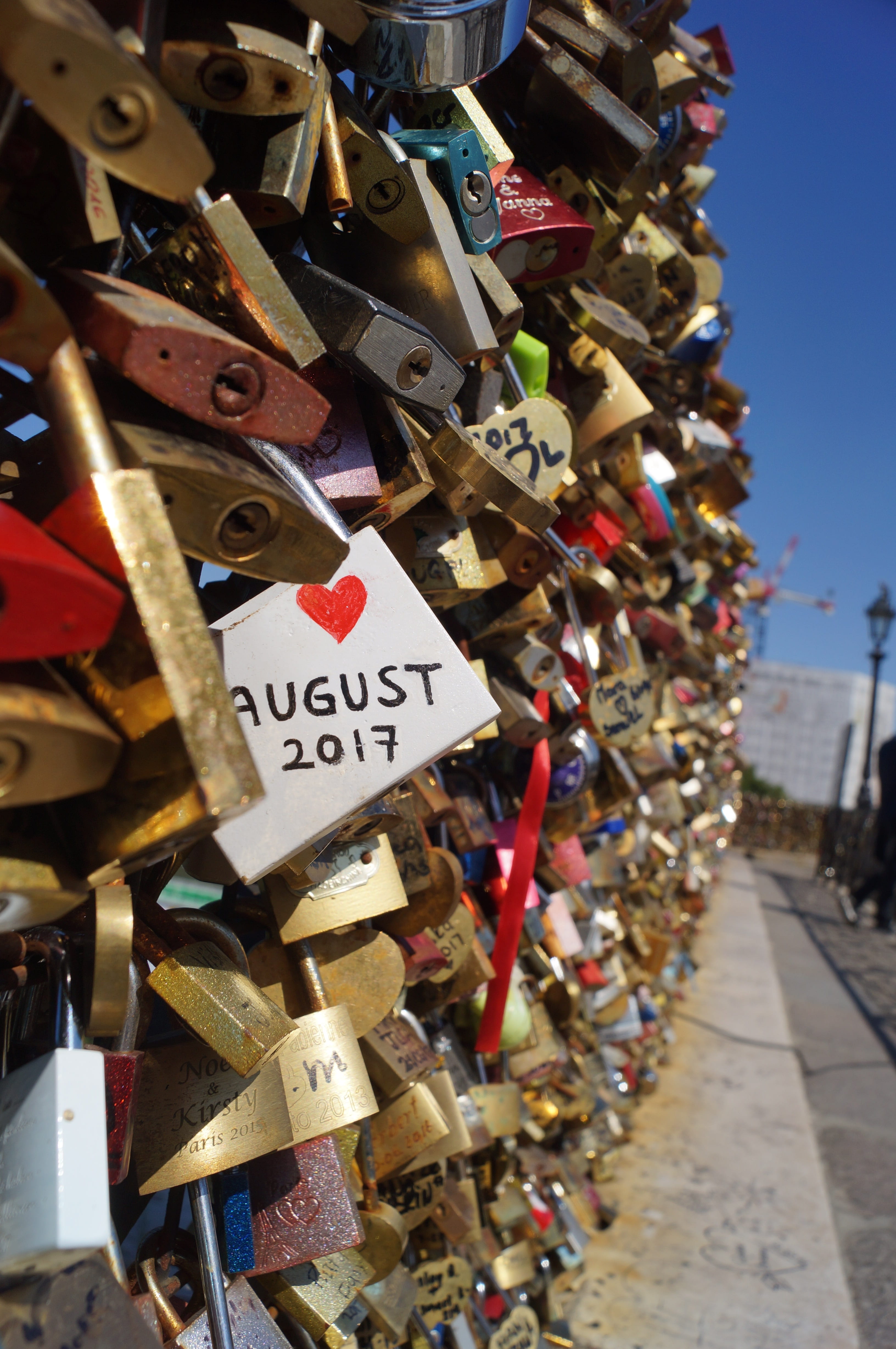 bridge - man made structure, protection, metal, close-up, day, no people, outdoors, love, hope, happy, positive emotion, couple, text, hope - concept, padlock, Phone HD Wallpaper