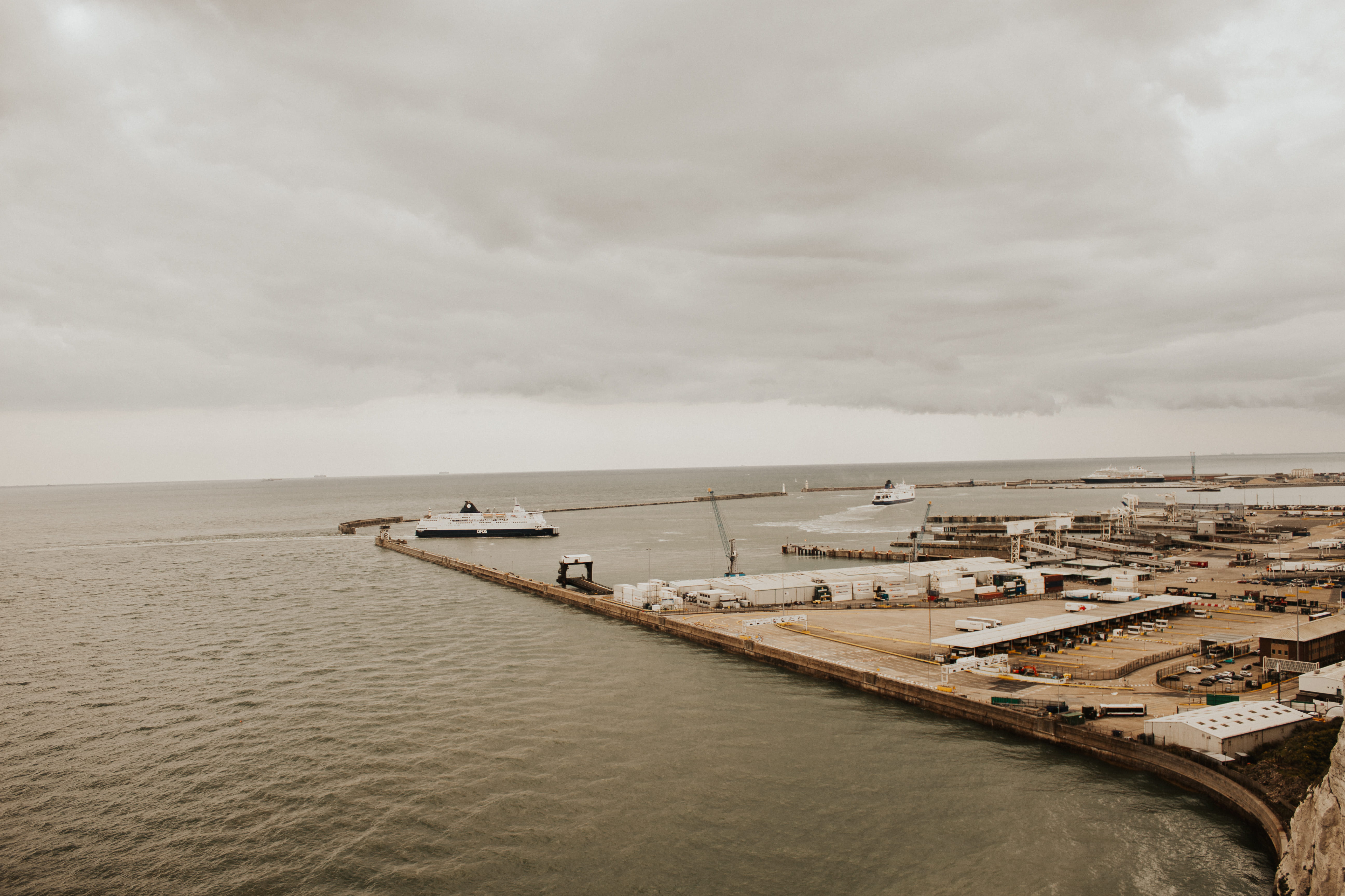 horizon over water, franceborder, transportation, built structure, groyne, scenics - nature, watercraft, horizon, nature, dock, bridge, port, vehicle, boardwalk, HD Wallpaper