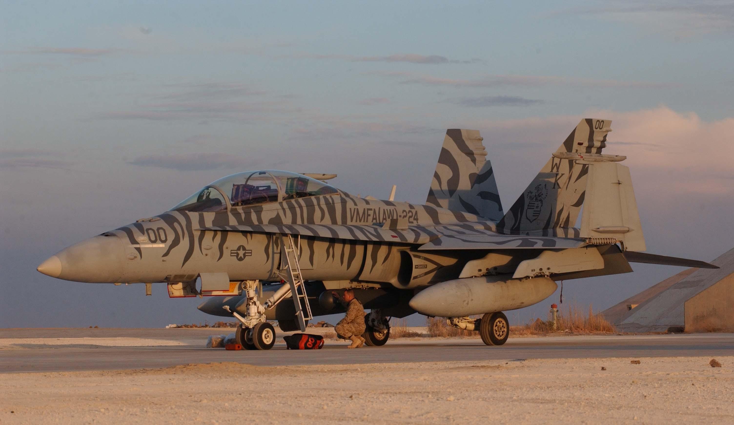aircraft, al, al assad airbase, douglas, d, airbase, f, mcdonnell douglas, usa, assad, 2K, hornet, mcdonnell, f a-18d, HD Wallpaper