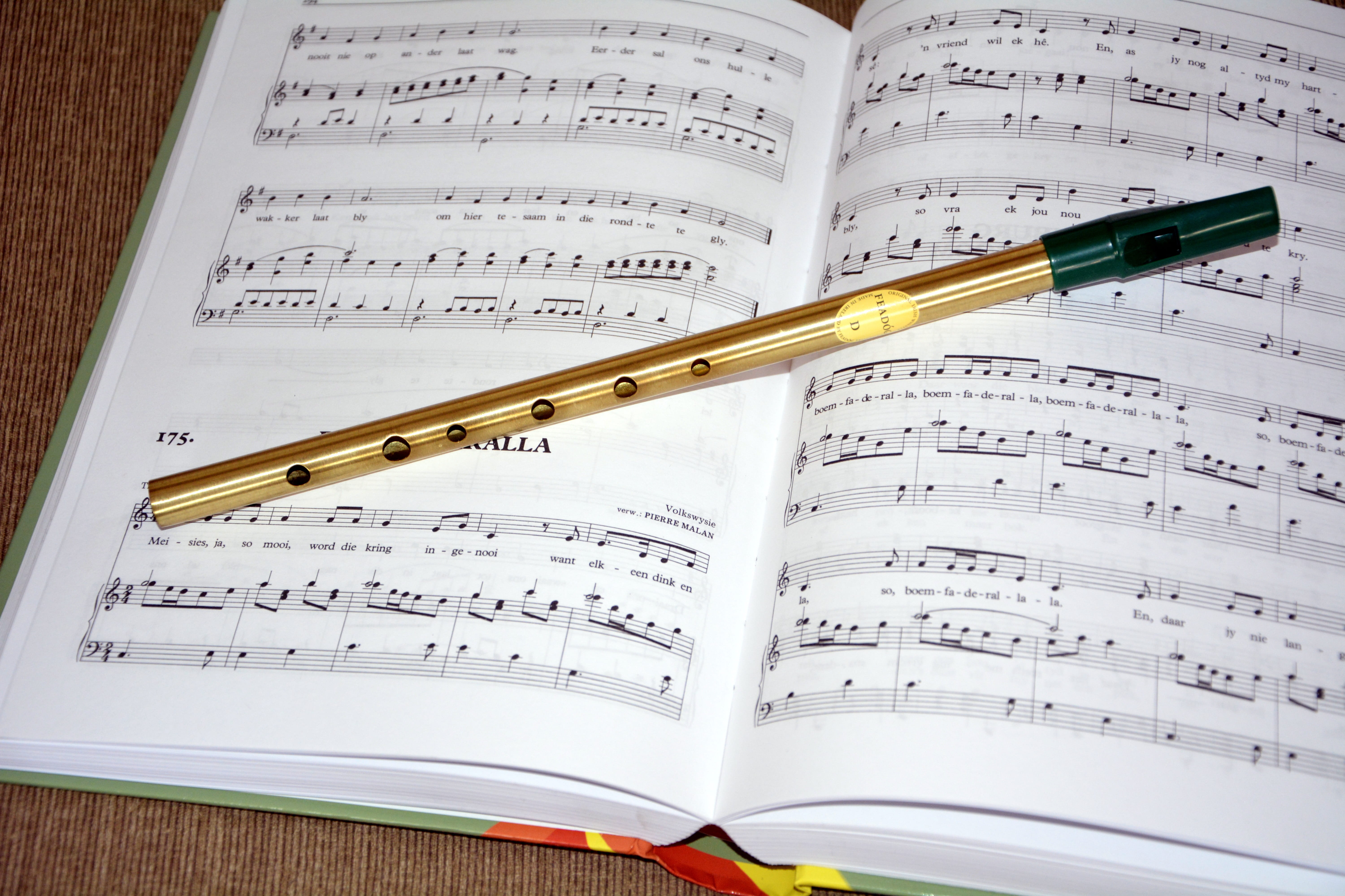 musical instrument, 5K, performance, open, bow - musical equipment, arts culture and entertainment, musical equipment, paper, music, Irish Flute, sheet, HD Wallpaper