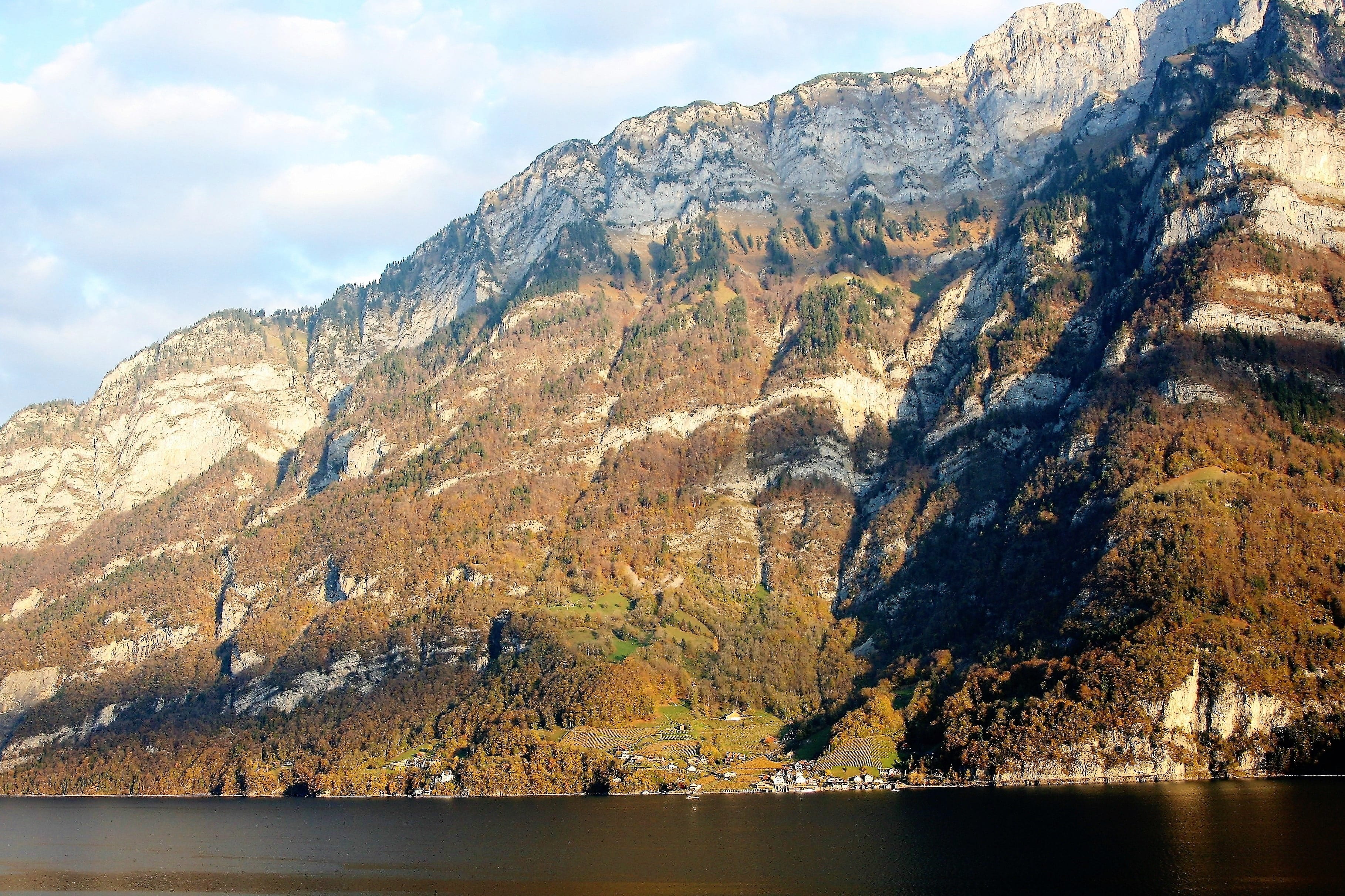 rocky, non-urban scene, tranquil scene, mountain trekking, colorful streaks, landscape, scenery, tops, day, autumn, penetration, no people, sunny, sky, HD Wallpaper