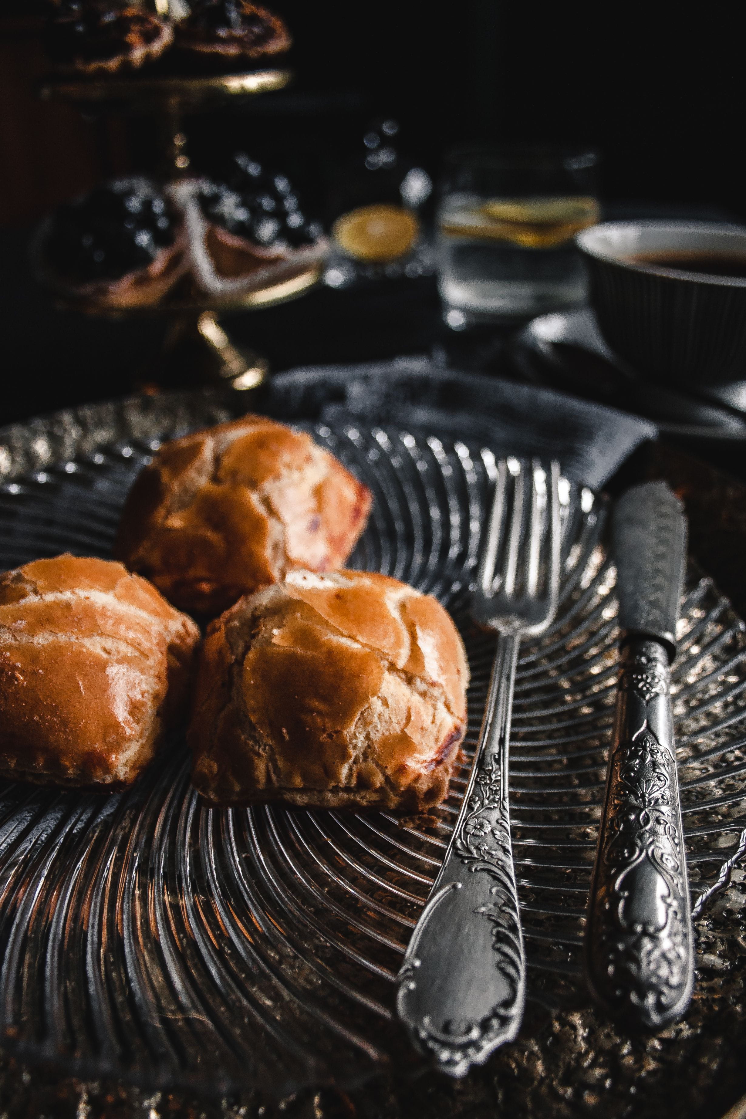 baked, buns, delicious, temptation, kitchen utensil, cream cheese, table knife, table, inside, meat, crockery, cream, fork, healthy eating, household equipment, Phone HD Wallpaper