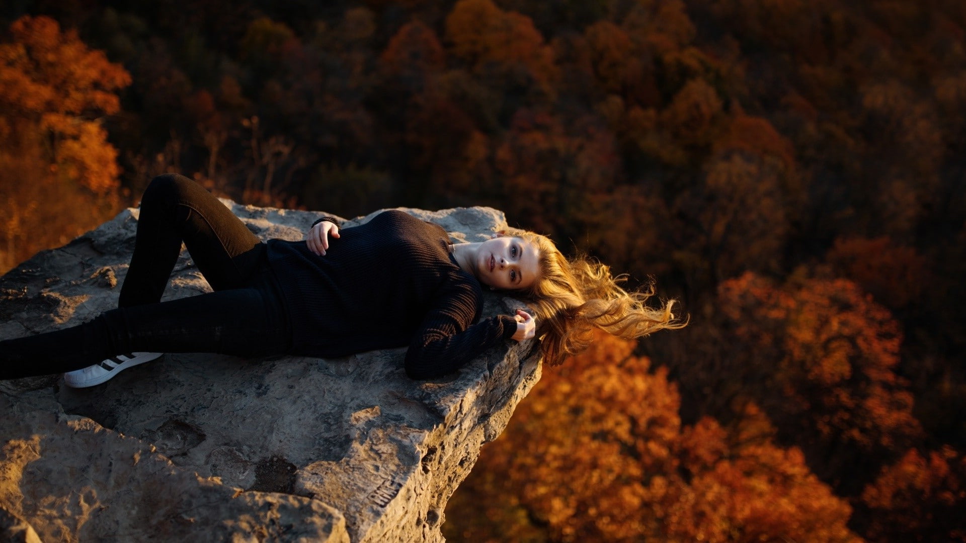 rock, Blonde, sneakers, 1080P, Trees, nature, Black Clothing, adidas, Looking At Viewer, women, Open Mouth, Fall, Skinny Jeans, Windy, forest, Lying On Back, HD Wallpaper