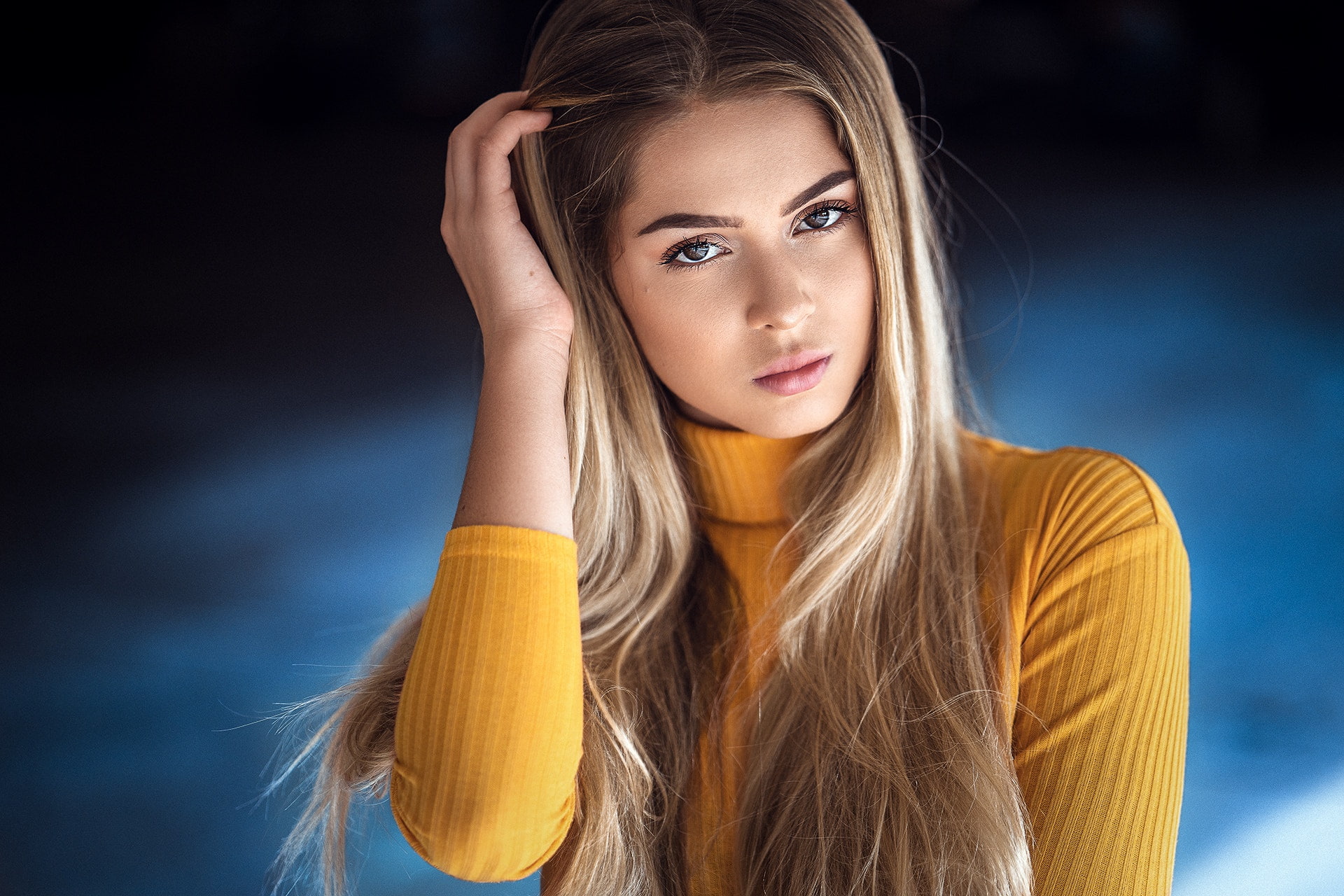hair, 1080P, pose, Anatoly Oskin, shoulders, look, Girl, blonde, Anne Pfeifer, HD Wallpaper