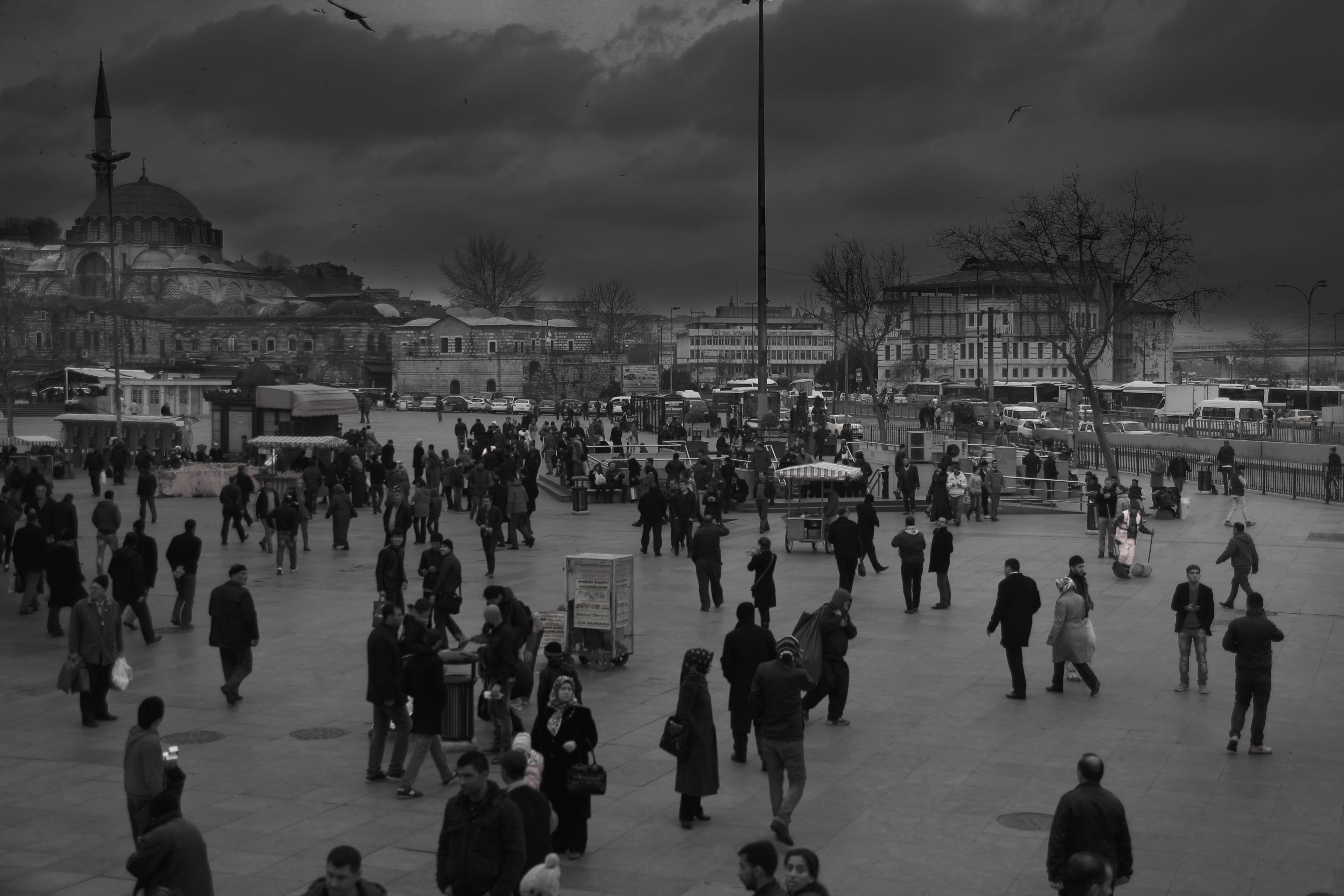 architecture, real people, cold, tourism, the minarets, Istanbul, city life, human, large group of people, built structure, women, street, background, nature, HD Wallpaper