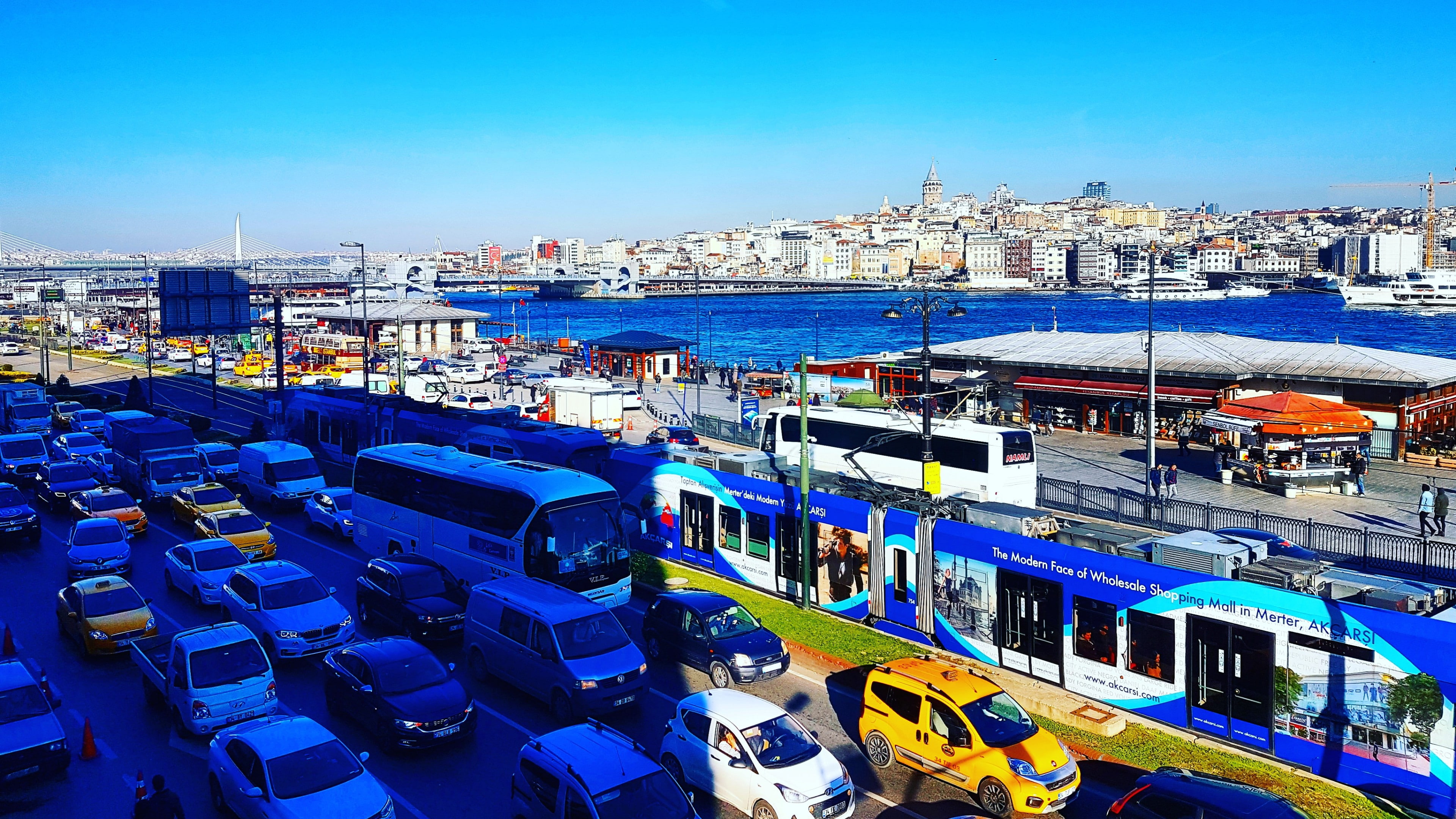 fatih, eminönü, traffic, cars, train, 4K, istanbul, turkey, blue, HD Wallpaper