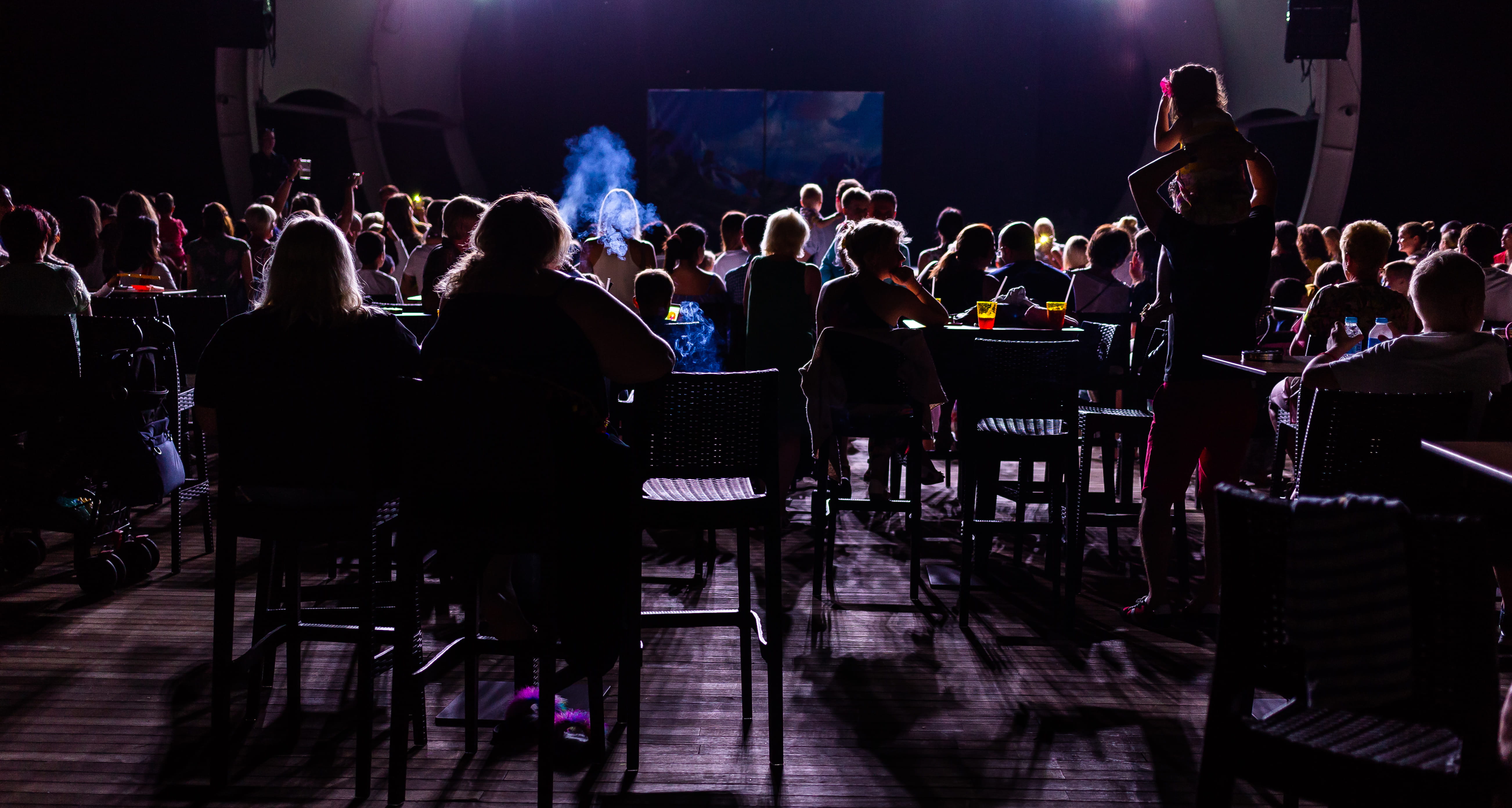 stage, entertainment event, festival, group, spectators, furniture, nightlife, large group of people, women, popular music concert, gathering, inside, performance, HD Wallpaper