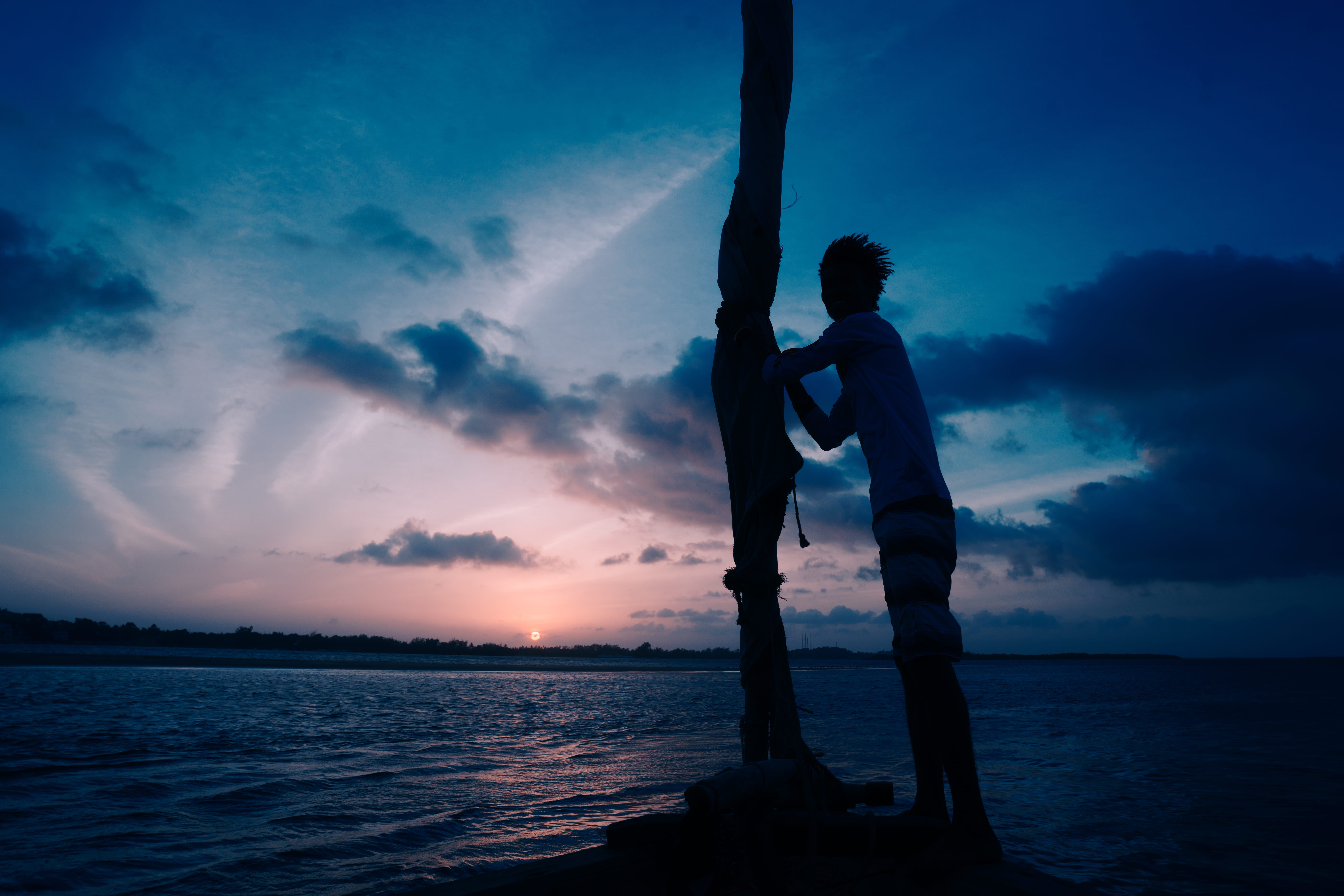men, real people, sail, kenyan, leisure activity, kenyancoast, beauty in nature, water, ocean, lifestyles, silhouette, horizon over water, dhow, nature, HD Wallpaper