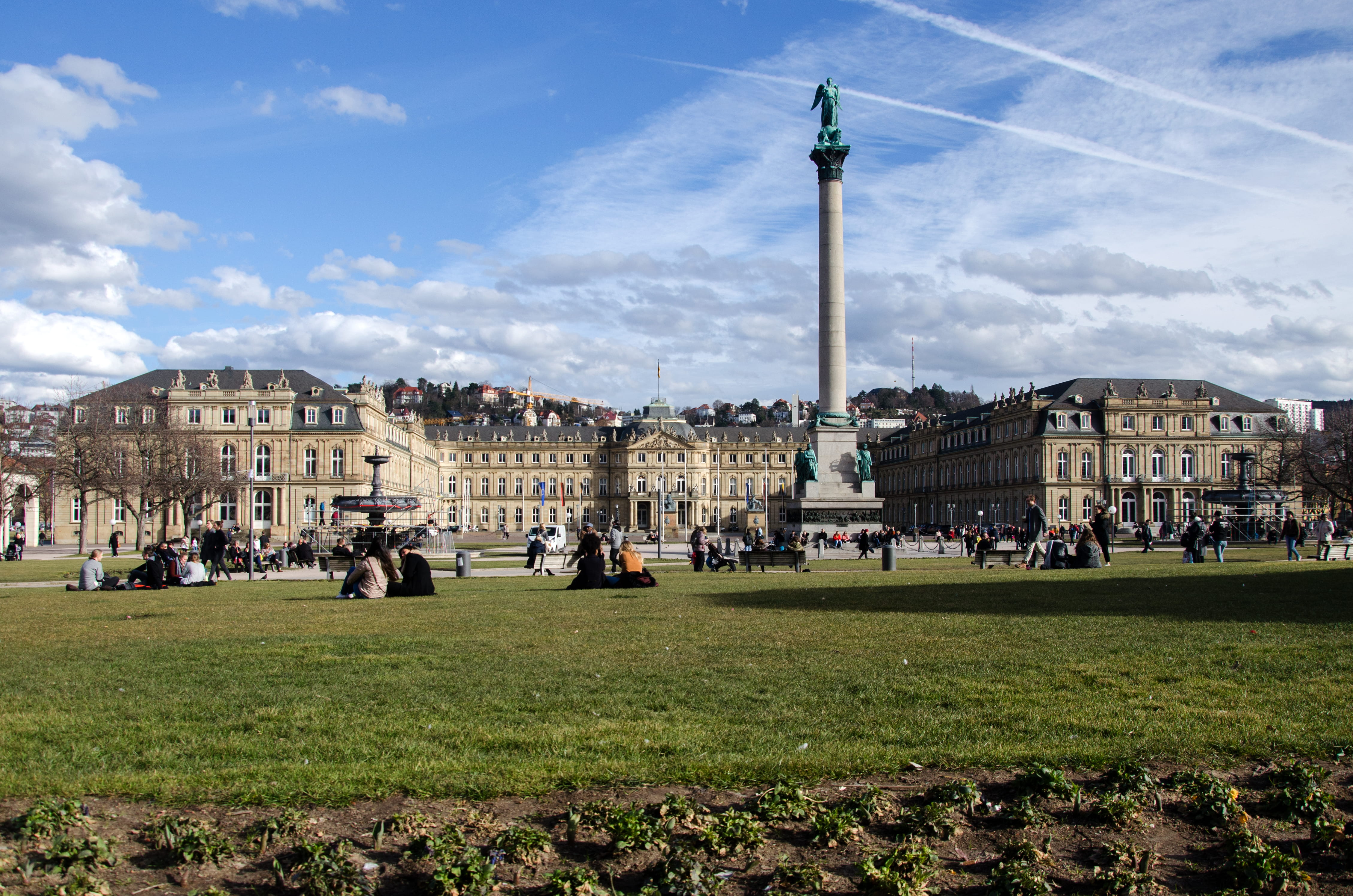 sky, day, building, crowd, city, schloss, travel, real people, 4K, statue, women, large group of people, building exterior, built structure, architecture, HD Wallpaper