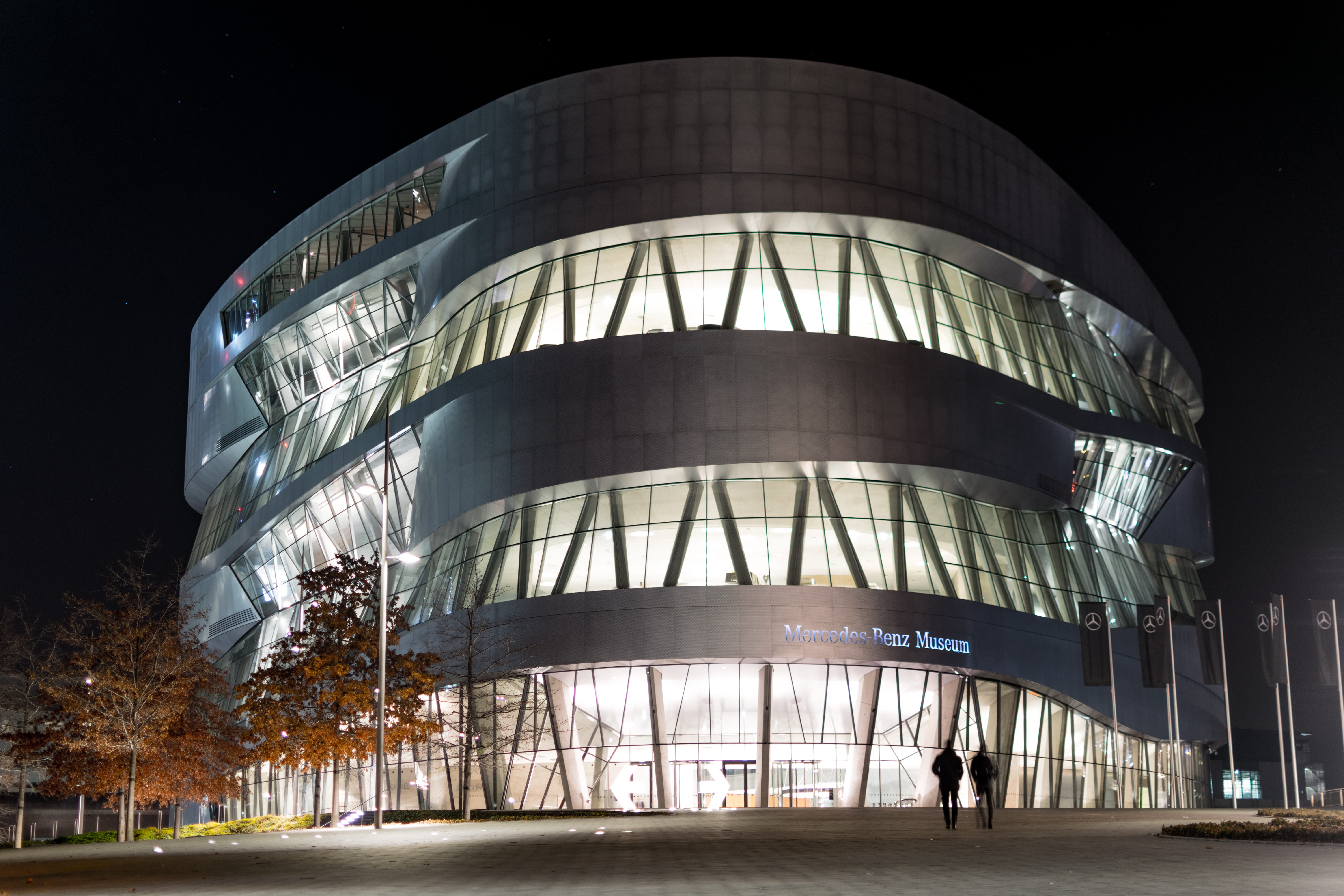 mercedes, museum, architecture, travel, people, lowkey, 5K, built structure, stuttgart, building, building exterior, architektur, reflection, light, illuminated, HD Wallpaper
