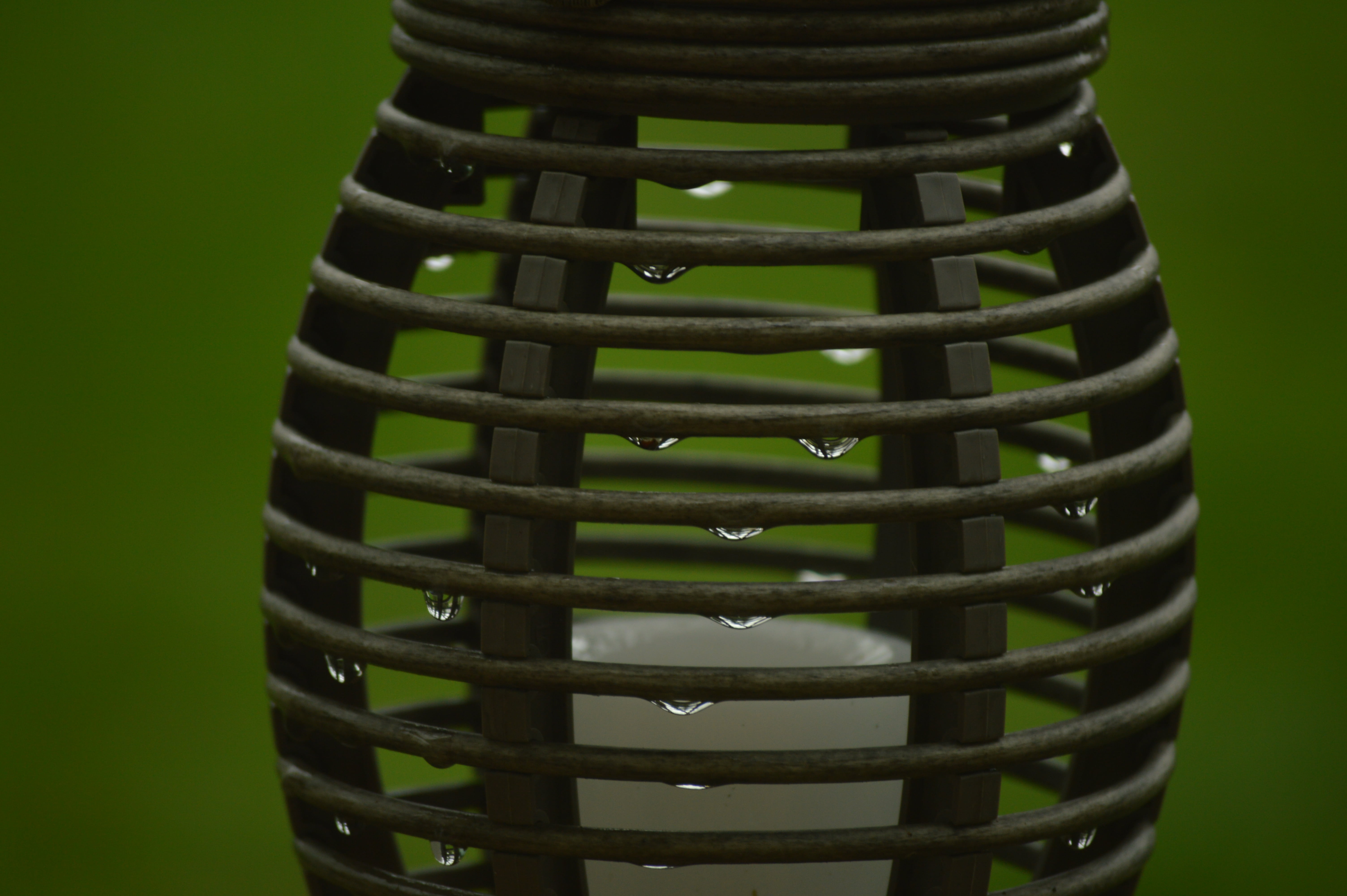 stack, pattern, safety, group, spiral, green color, metal, waterdrops, indoors, close-up, single object, container, repetition, coiled spring, no people, HD Wallpaper