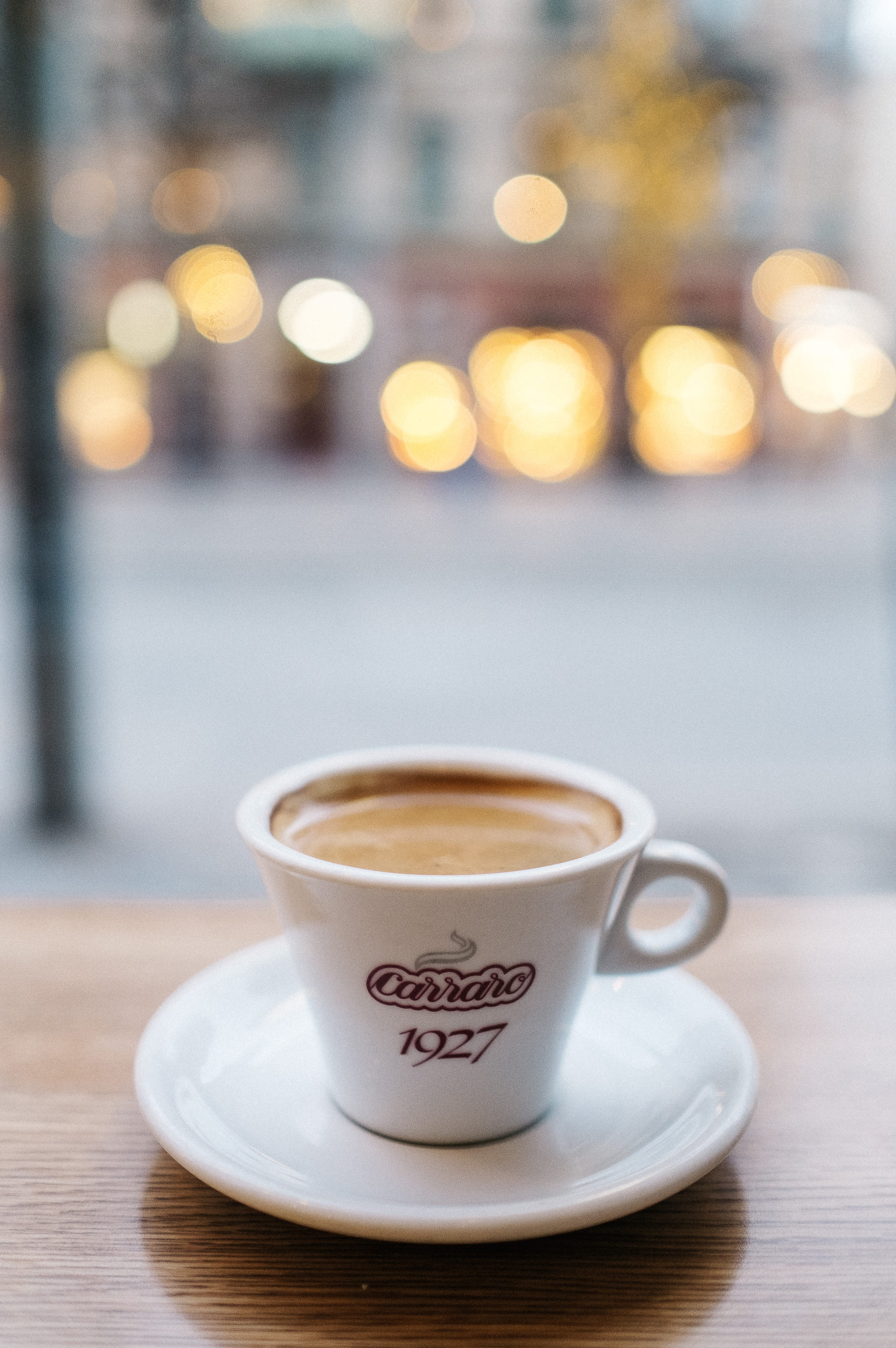cup, hot drink, lens flare, crockery, indoors, saucer, still life, wood - material, carraro, coffee cup, close-up, freshness, focus on foreground, coffee - drink, Phone HD Wallpaper