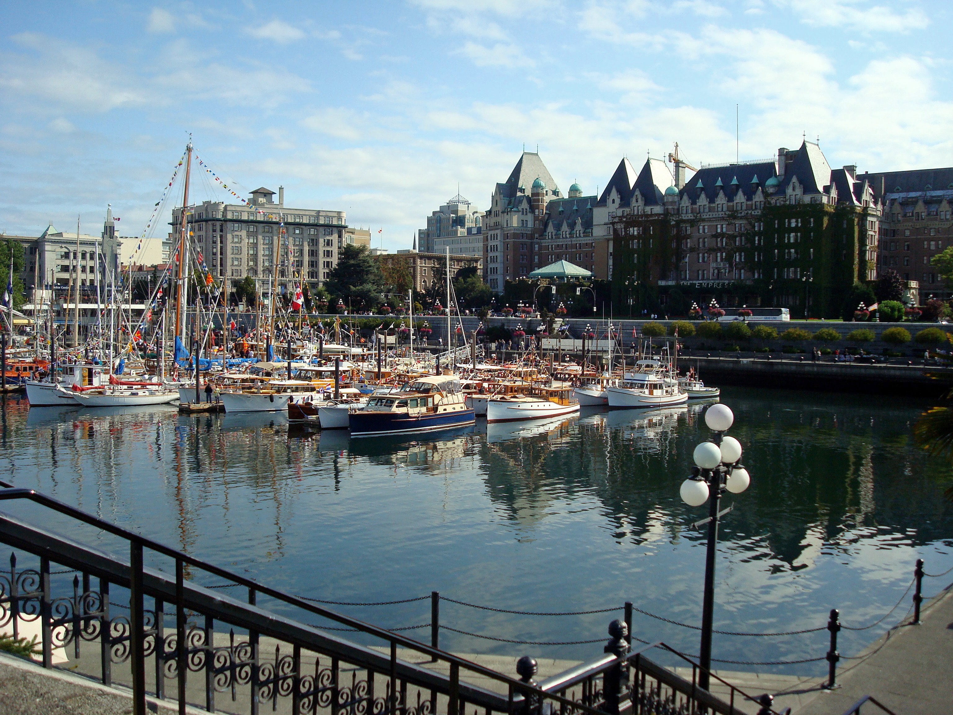 no people, river, outdoors, reflection, boats, building, nautical vessel, mode of transportation, built structure, building exterior, harbor, day, victoria, HD Wallpaper