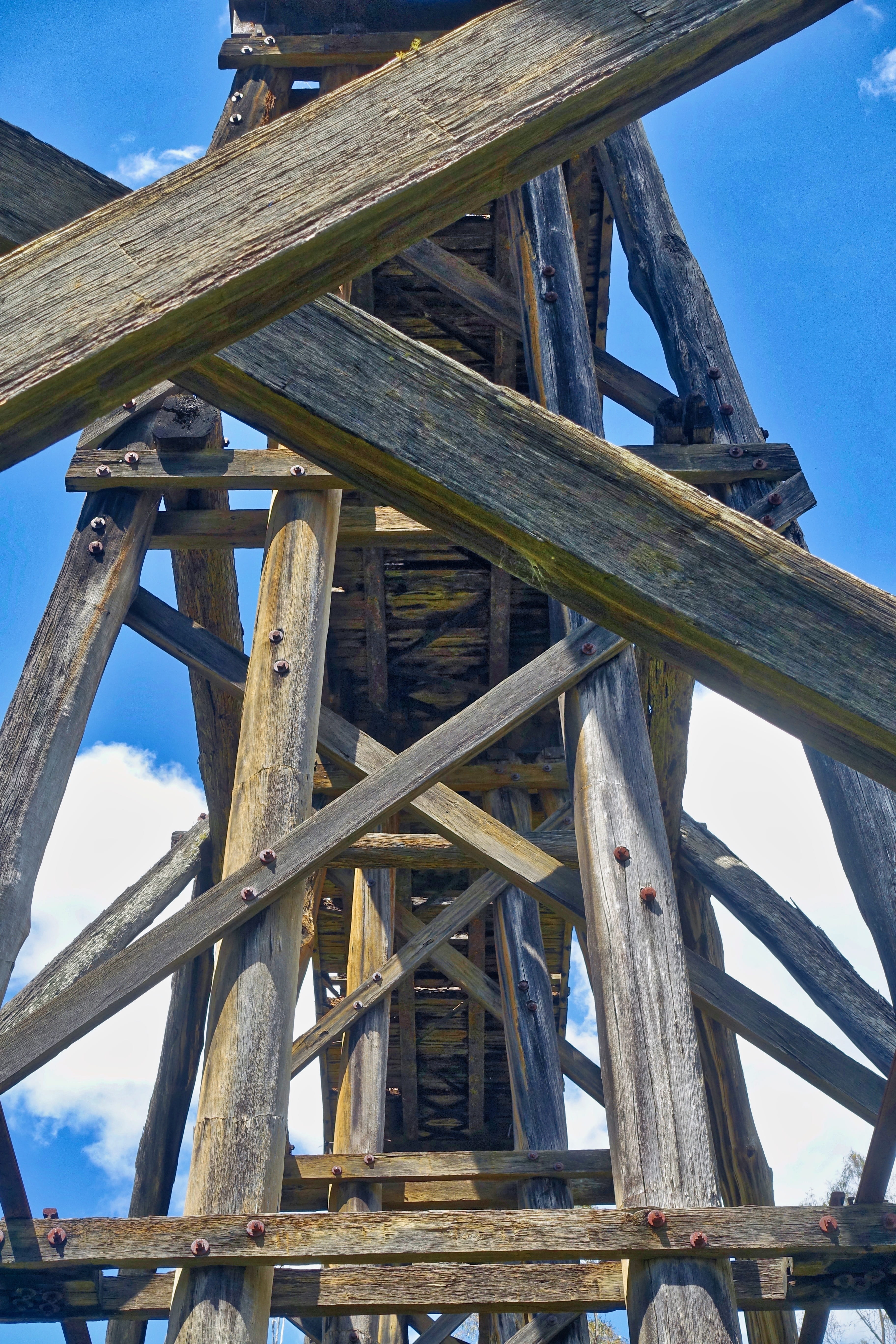 5K, railway, tracks, nature, pattern, day, built structure, wood - material, no people, trestle, sunlight, girder, railroad, transportation, connection, Phone HD Wallpaper