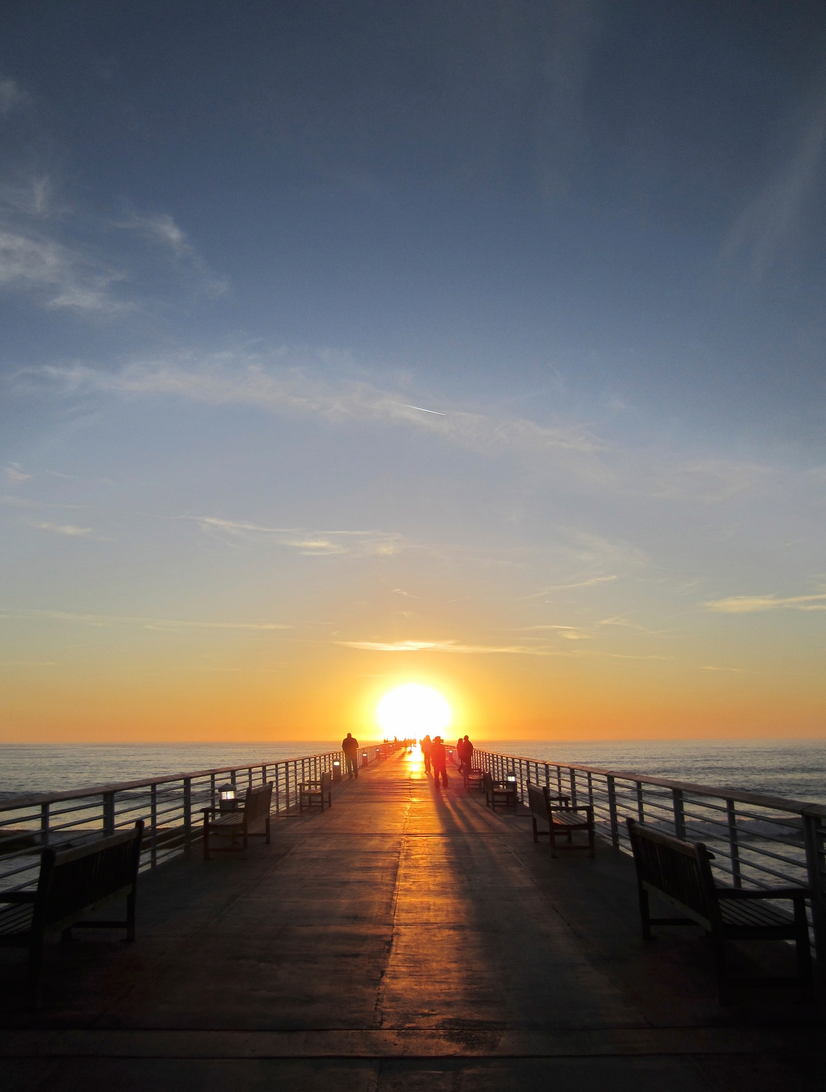 no people, into, cloud - sky, scenics - nature, outdoors, water, lens flare, tranquility, horizon over water, walking, glow, sunlight, ocean, sunset, bright, Phone HD Wallpaper