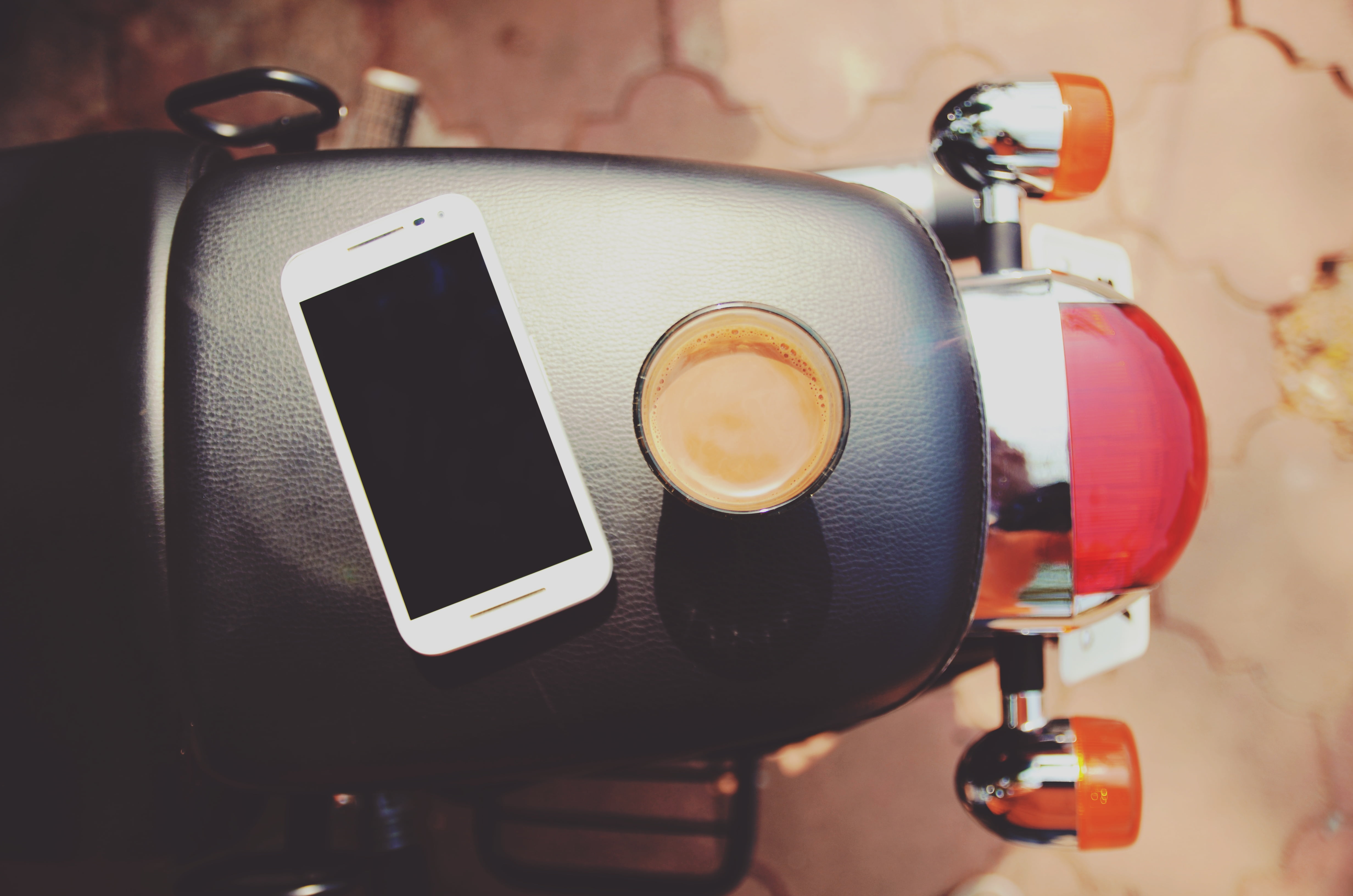 studio, arts culture and entertainment, indoors, digital camera, connection, beside, android, home video camera, still life, camera, listening, old-fashioned, HD Wallpaper