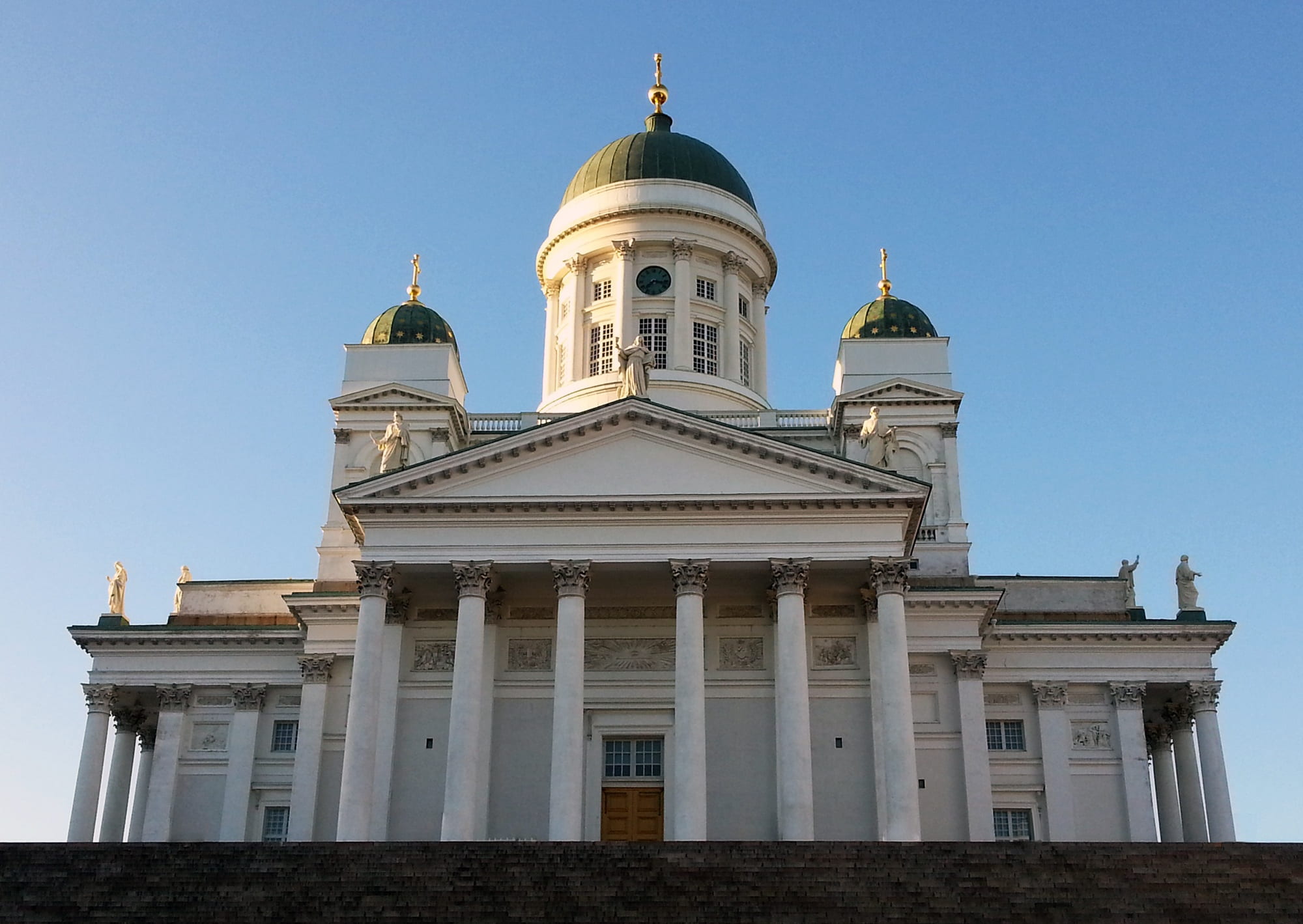 museum, dom, no people, low angle view, spirituality, city, helsinki, government, landmark, place of worship, outdoors, cathedral, built structure, travel destinations, HD Wallpaper